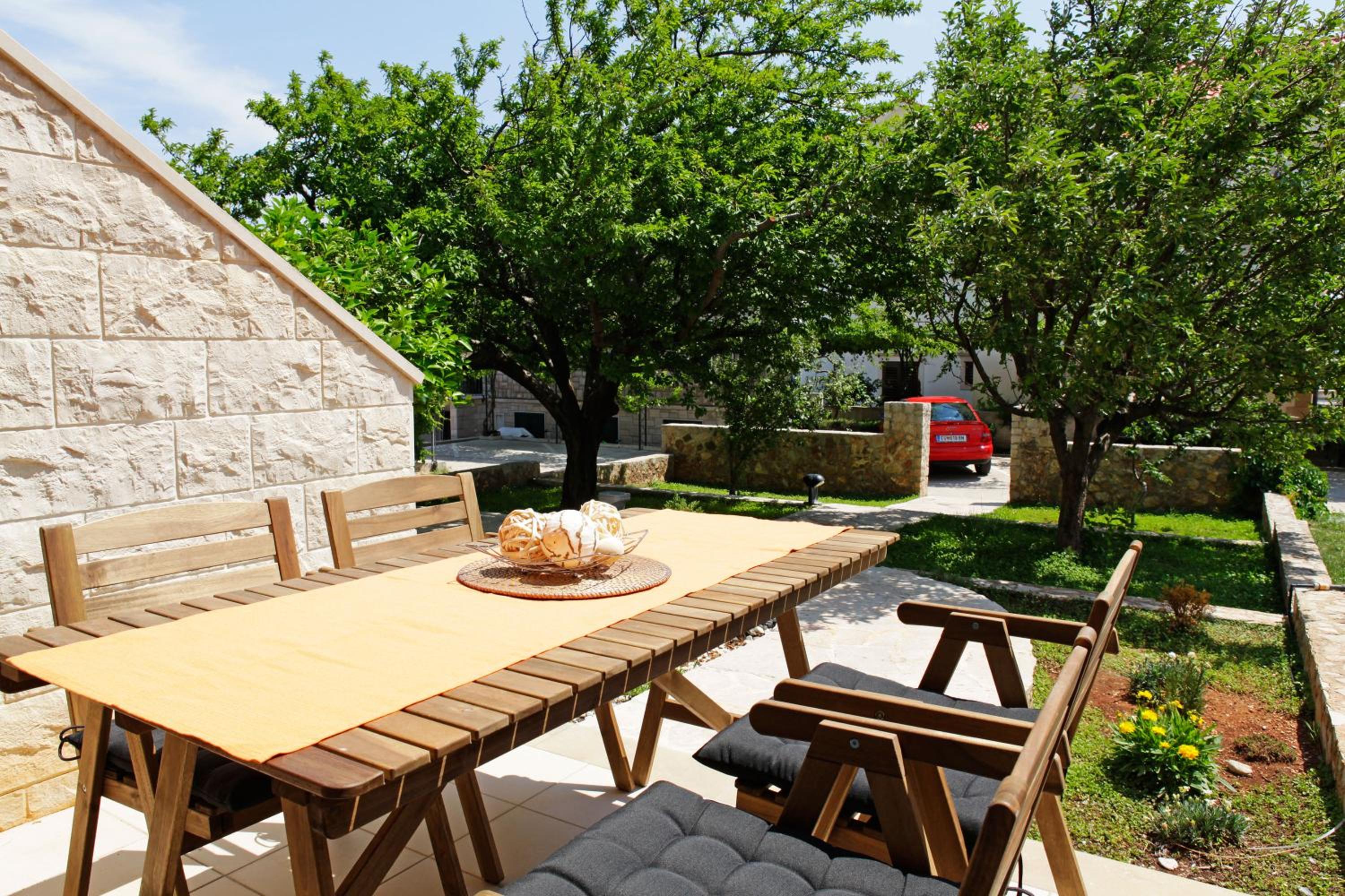 Bol Apartment Bruna view 3