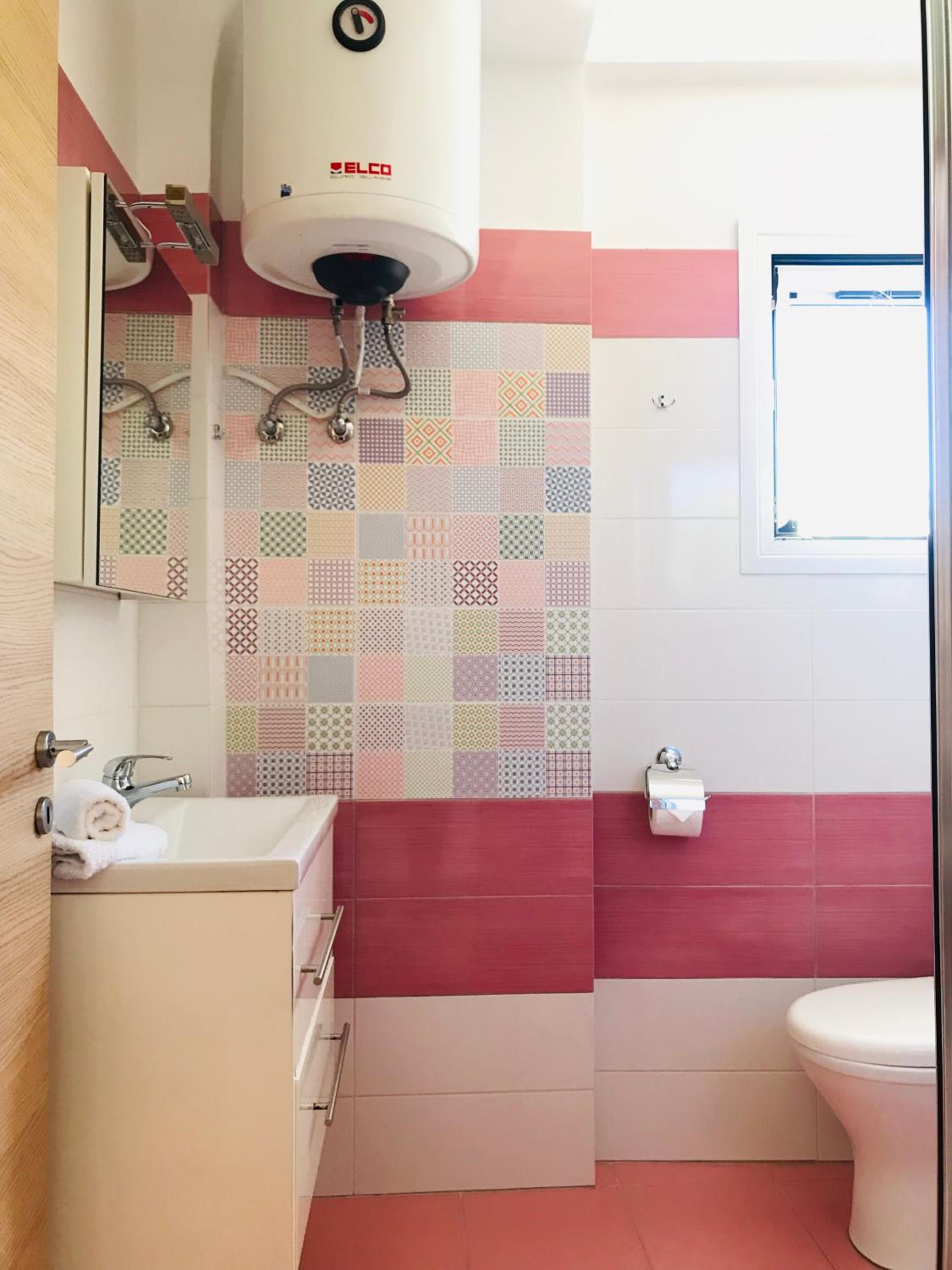 House with a garden in the Lakithra photo 5