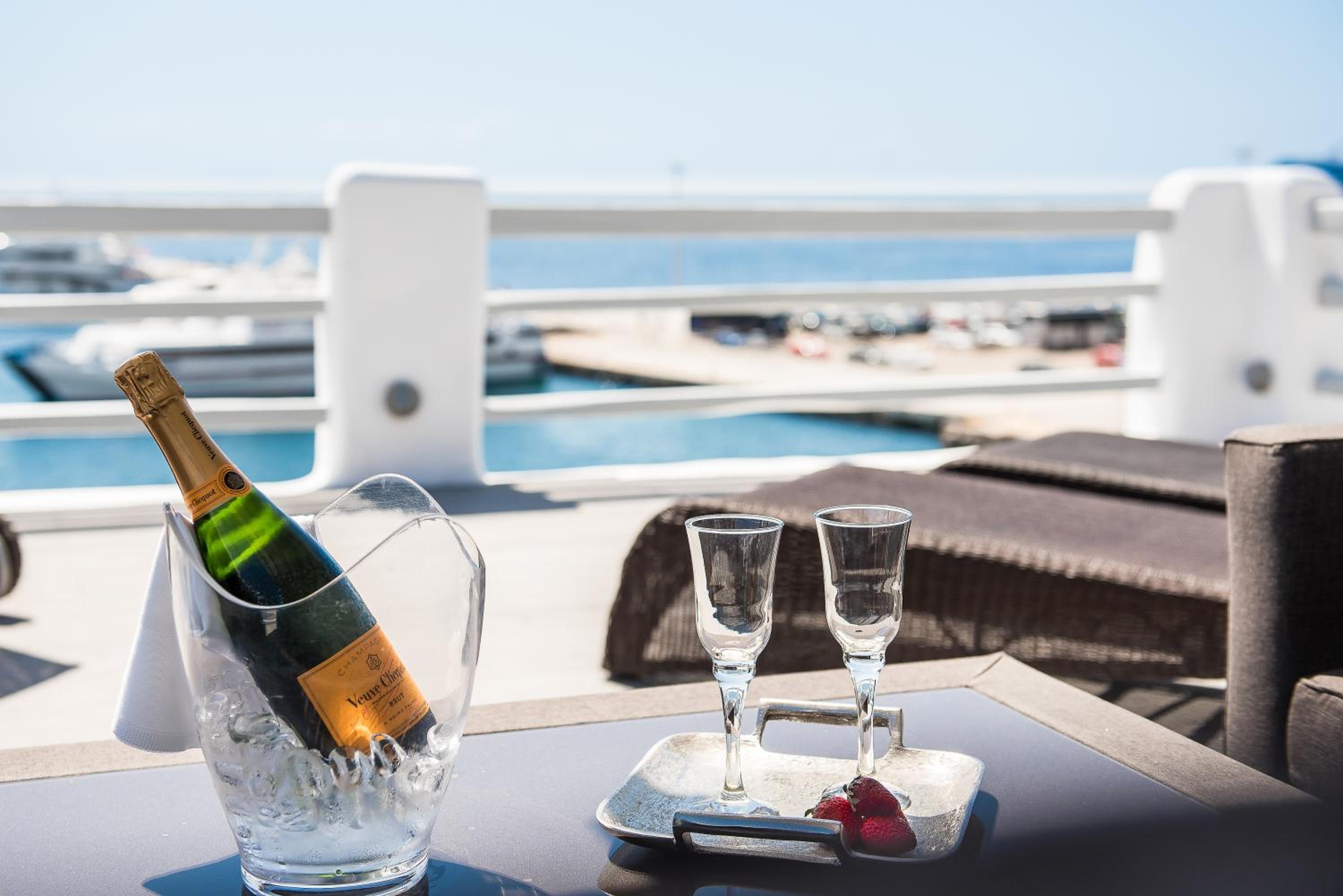 Riva Suites - Adults Only