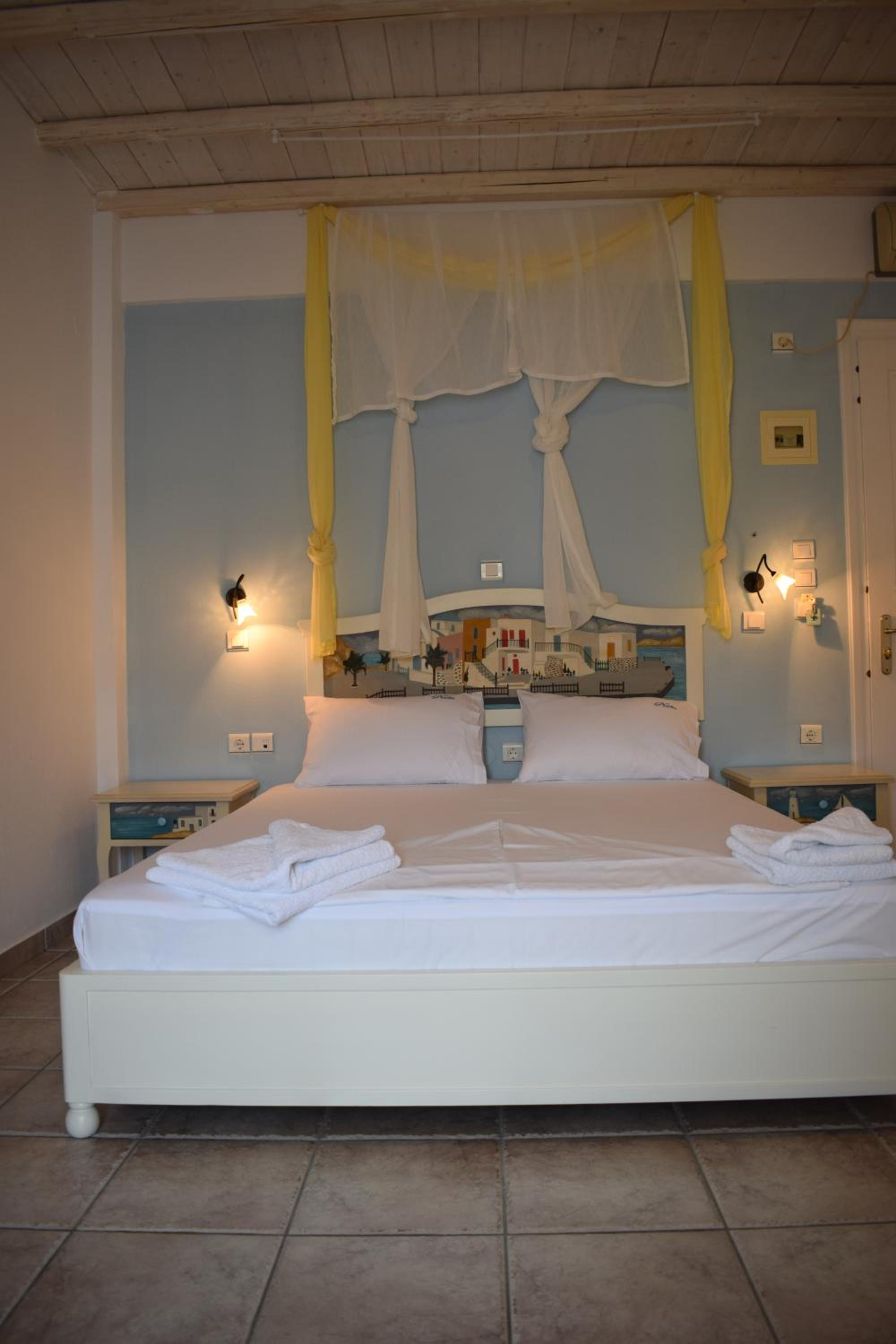 Studios Niovi Serifos