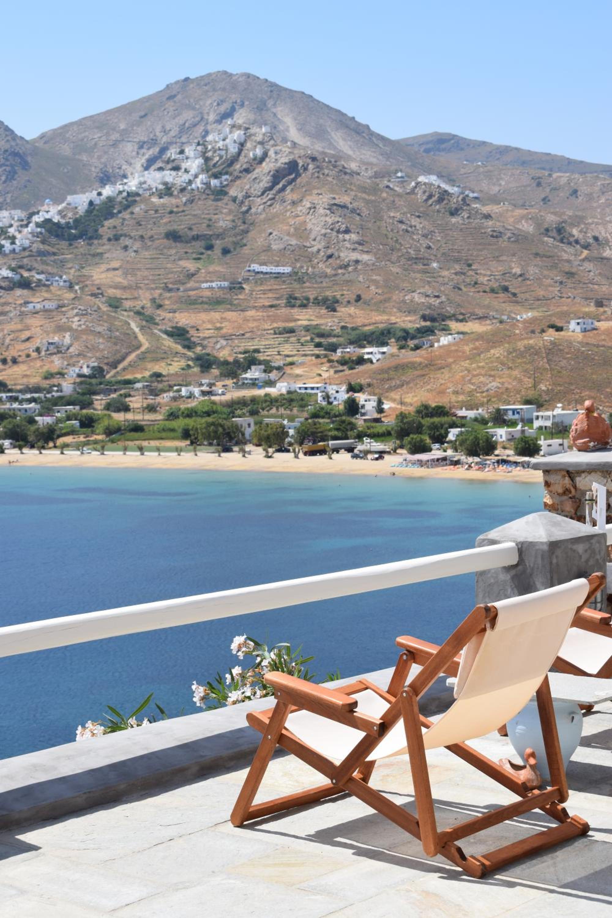 Studios Niovi Serifos