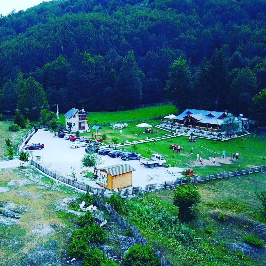 Hotel Krojet e Rrogamit