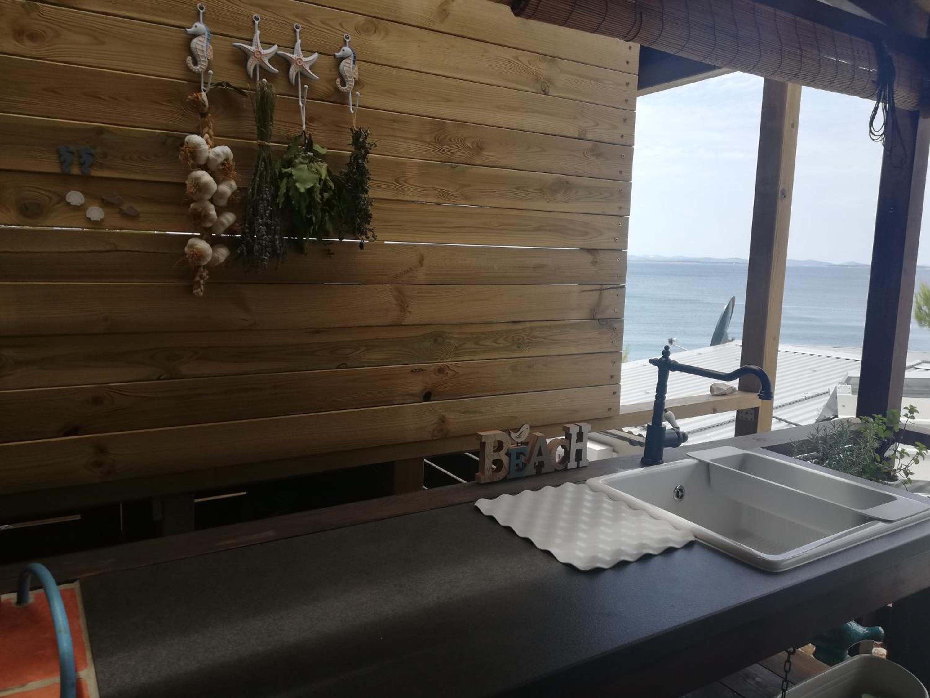 Mobile House on Drage Beach view 3