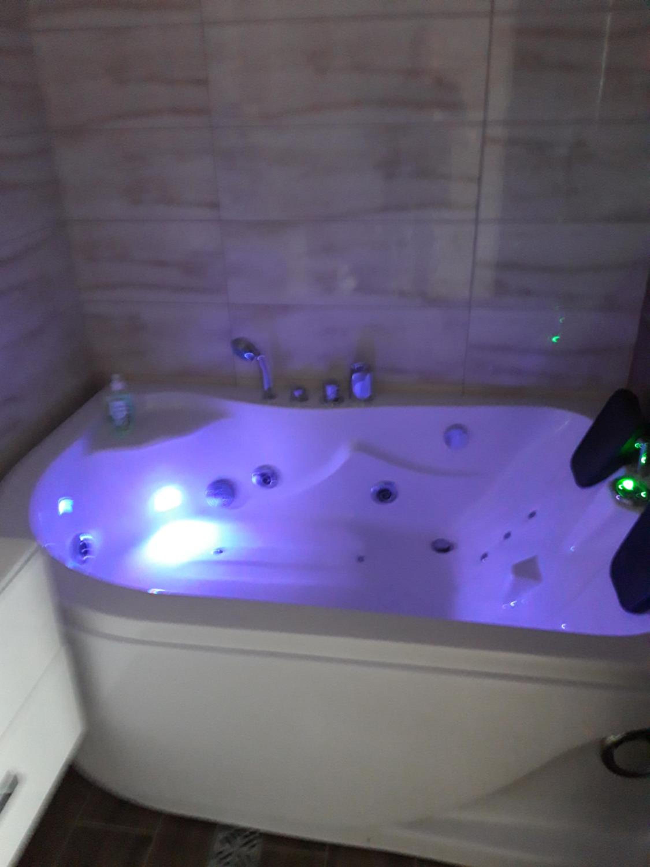 Jacuzzi