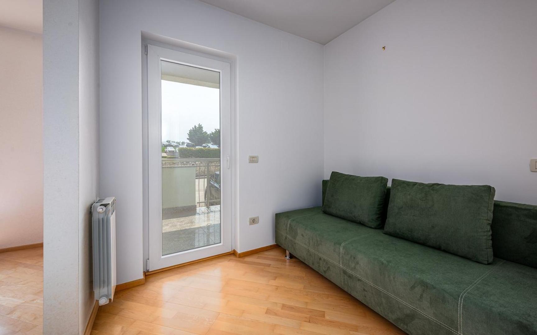 RIVA house with apartment view 5