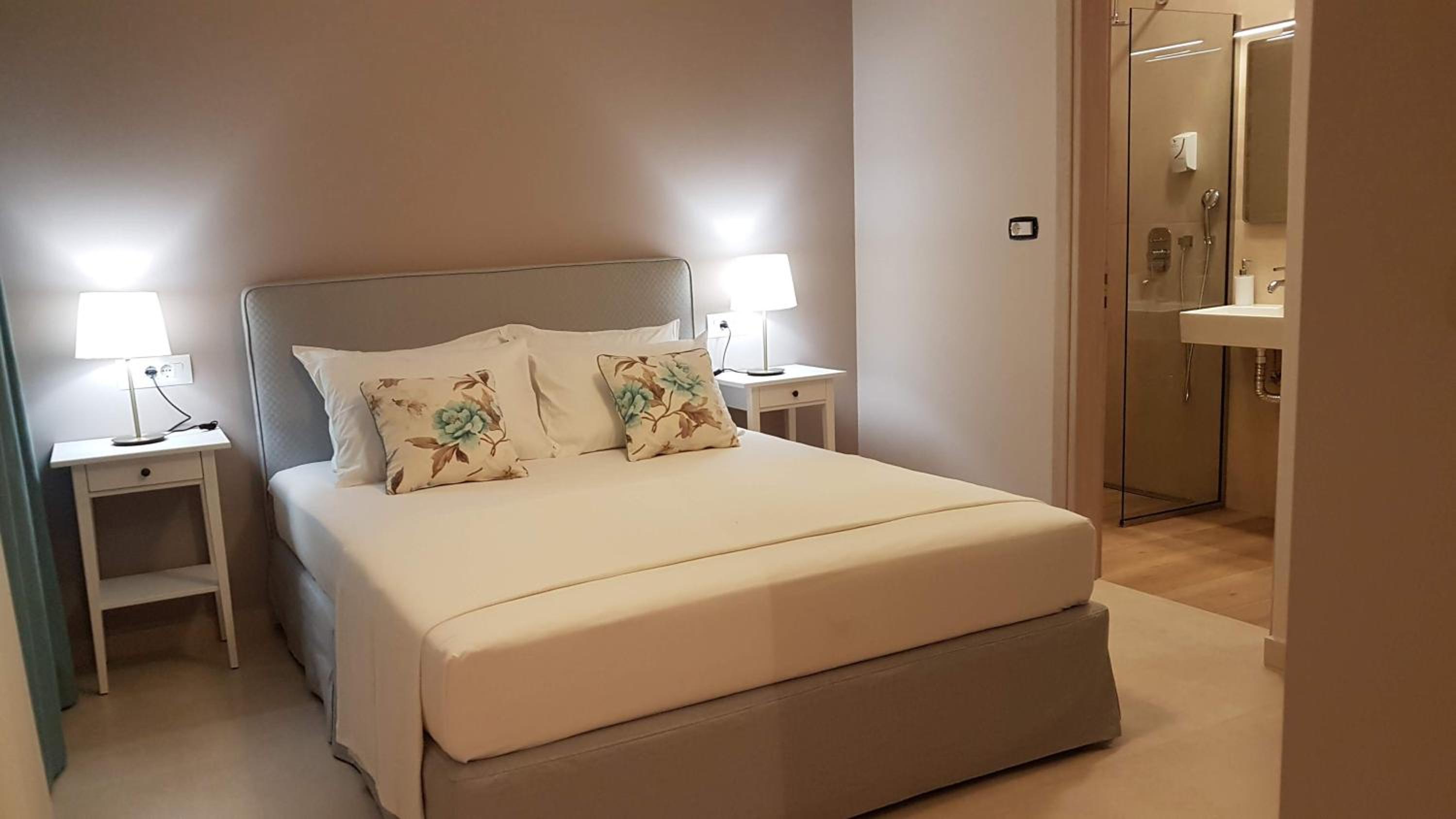 Vito's Parga View Apartments