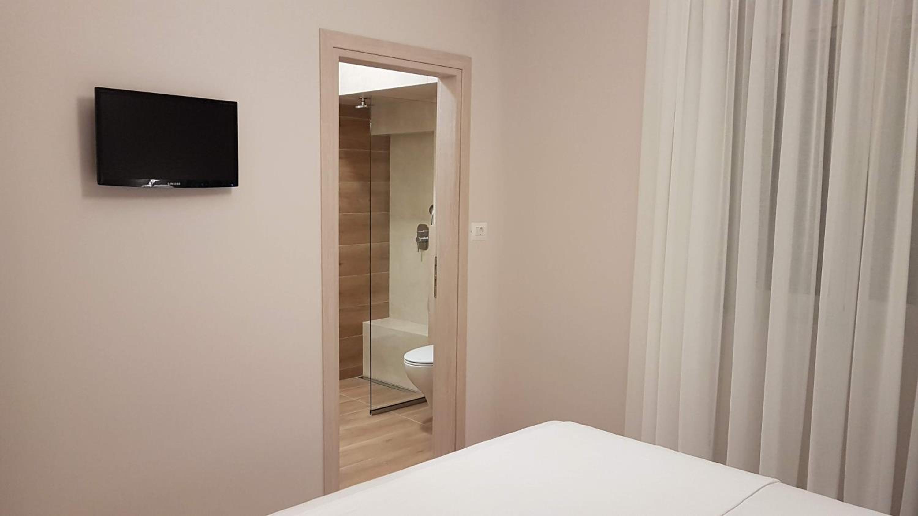 Vito's Parga View Apartments