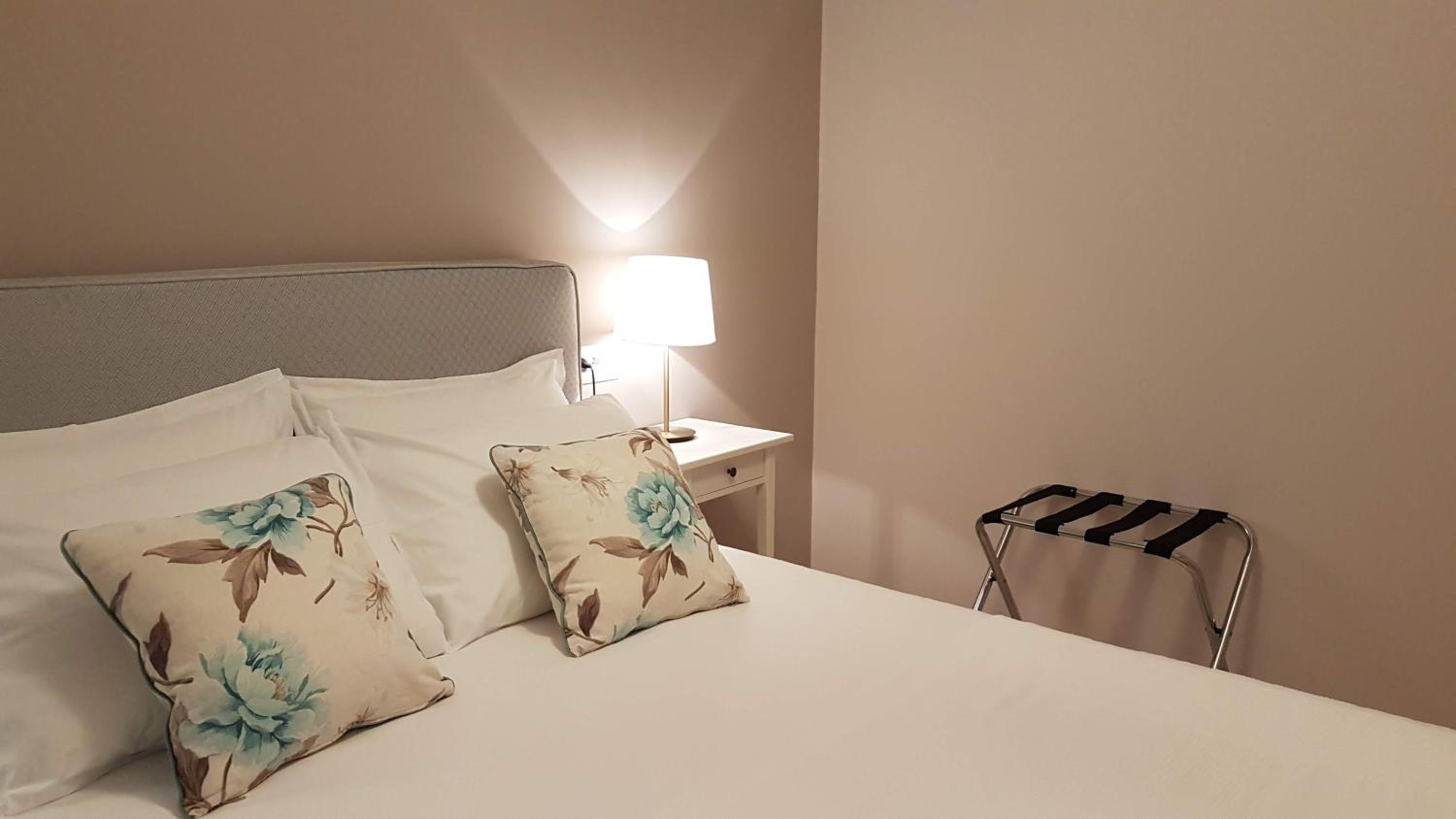 Vito's Parga View Apartments
