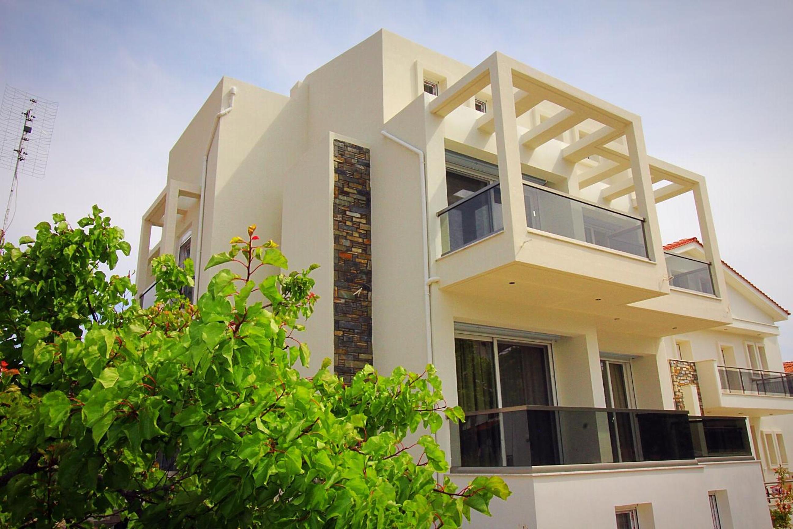 Sky Rays Luxury Apartments view 4