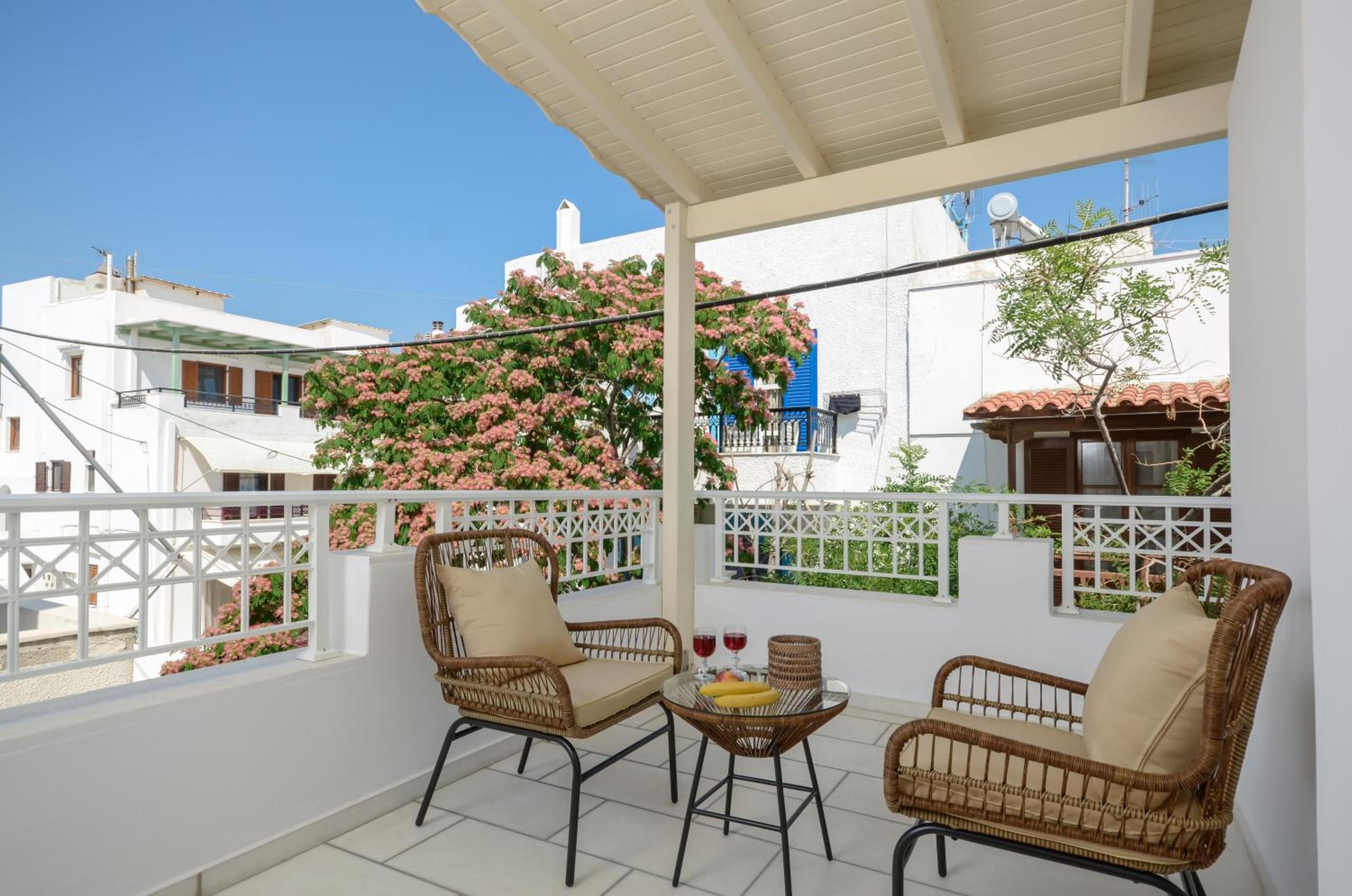 Smirida Suites