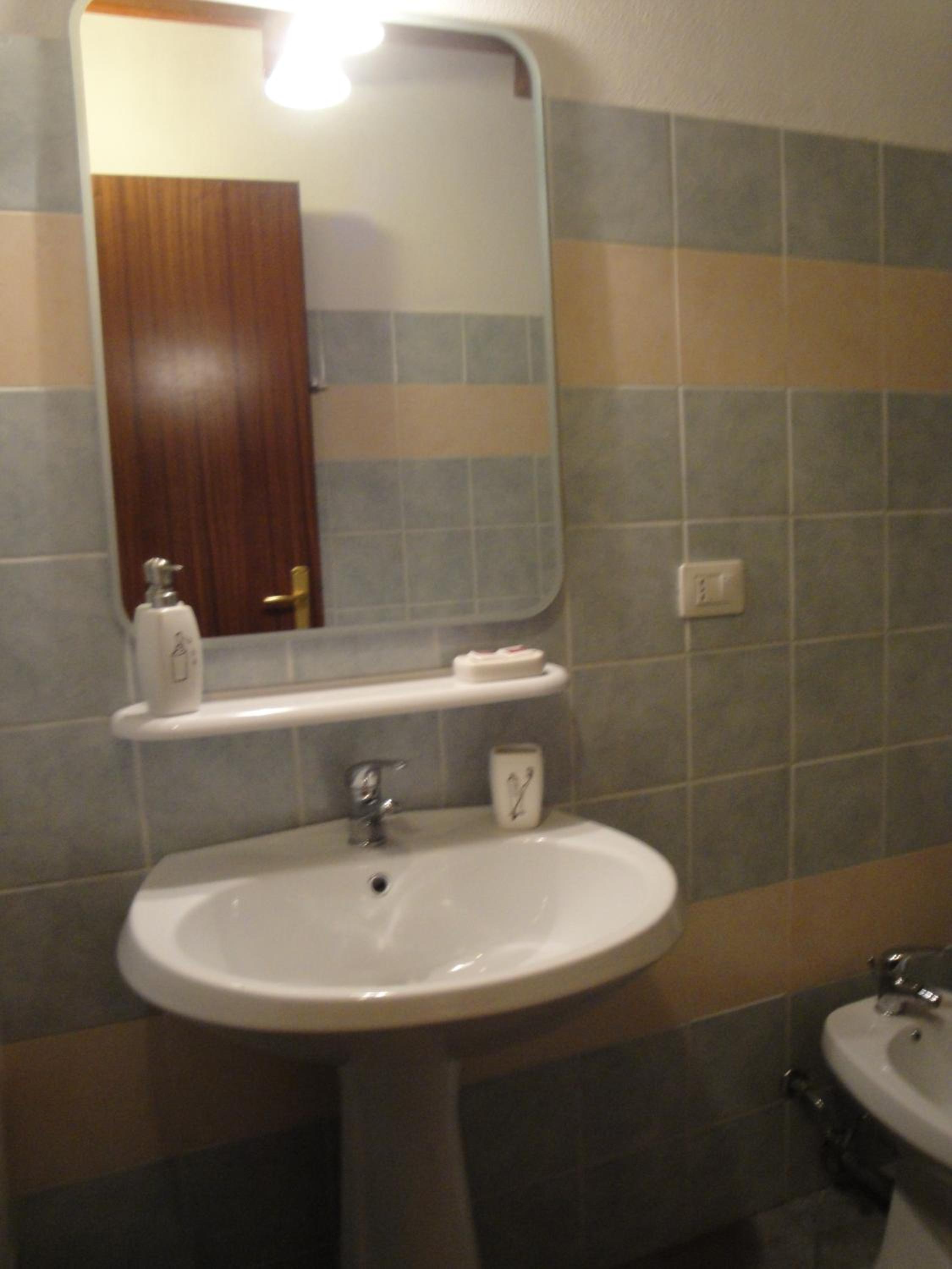 Photo 32