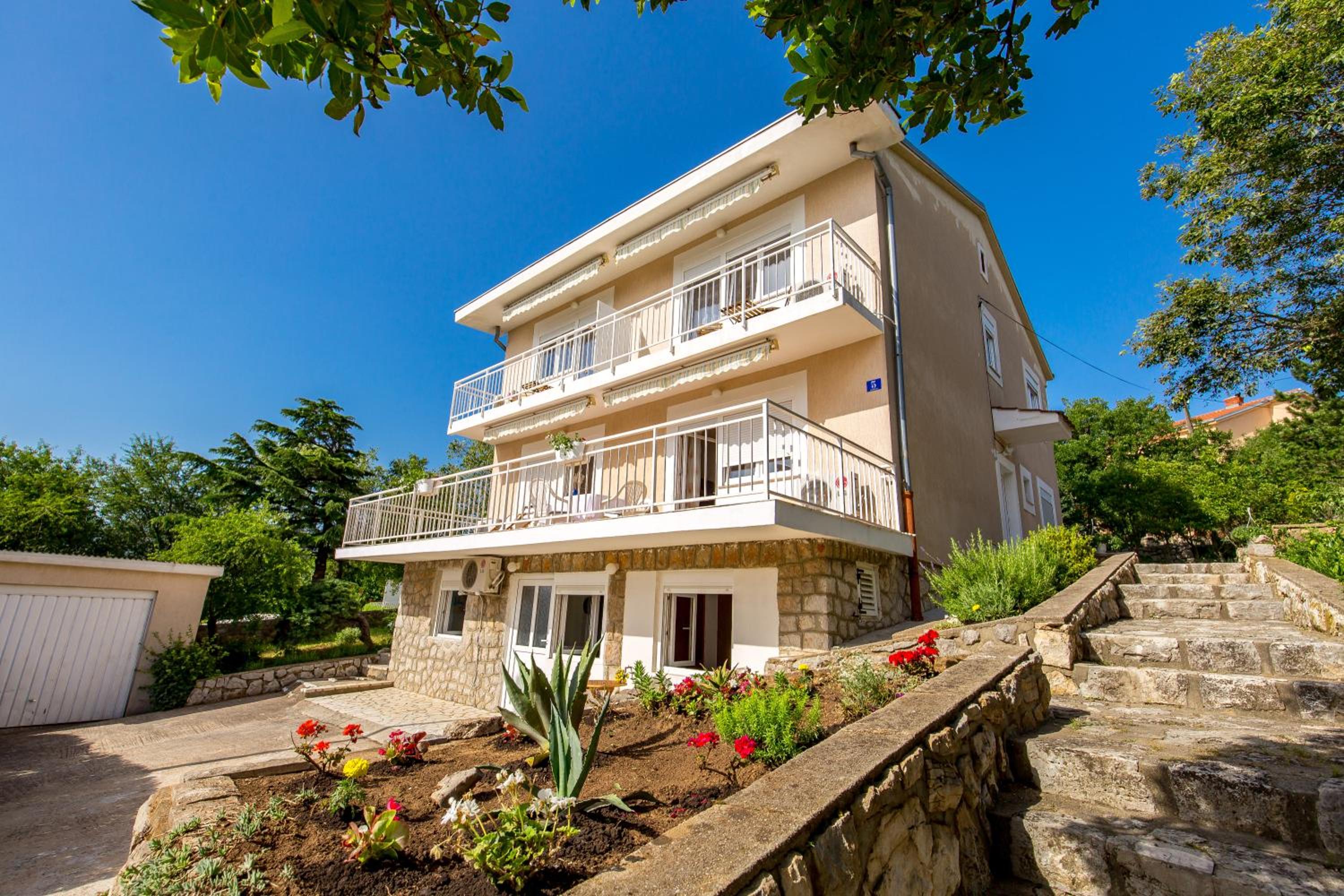 Vila Tatjana view 5
