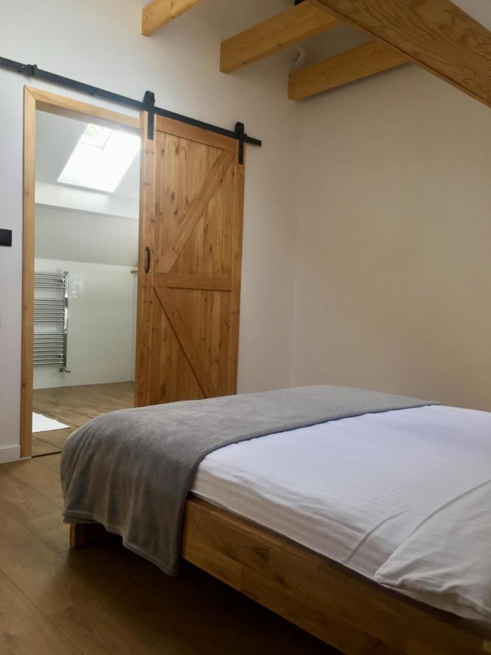 Maya Pokoje i Apartamenty view 4