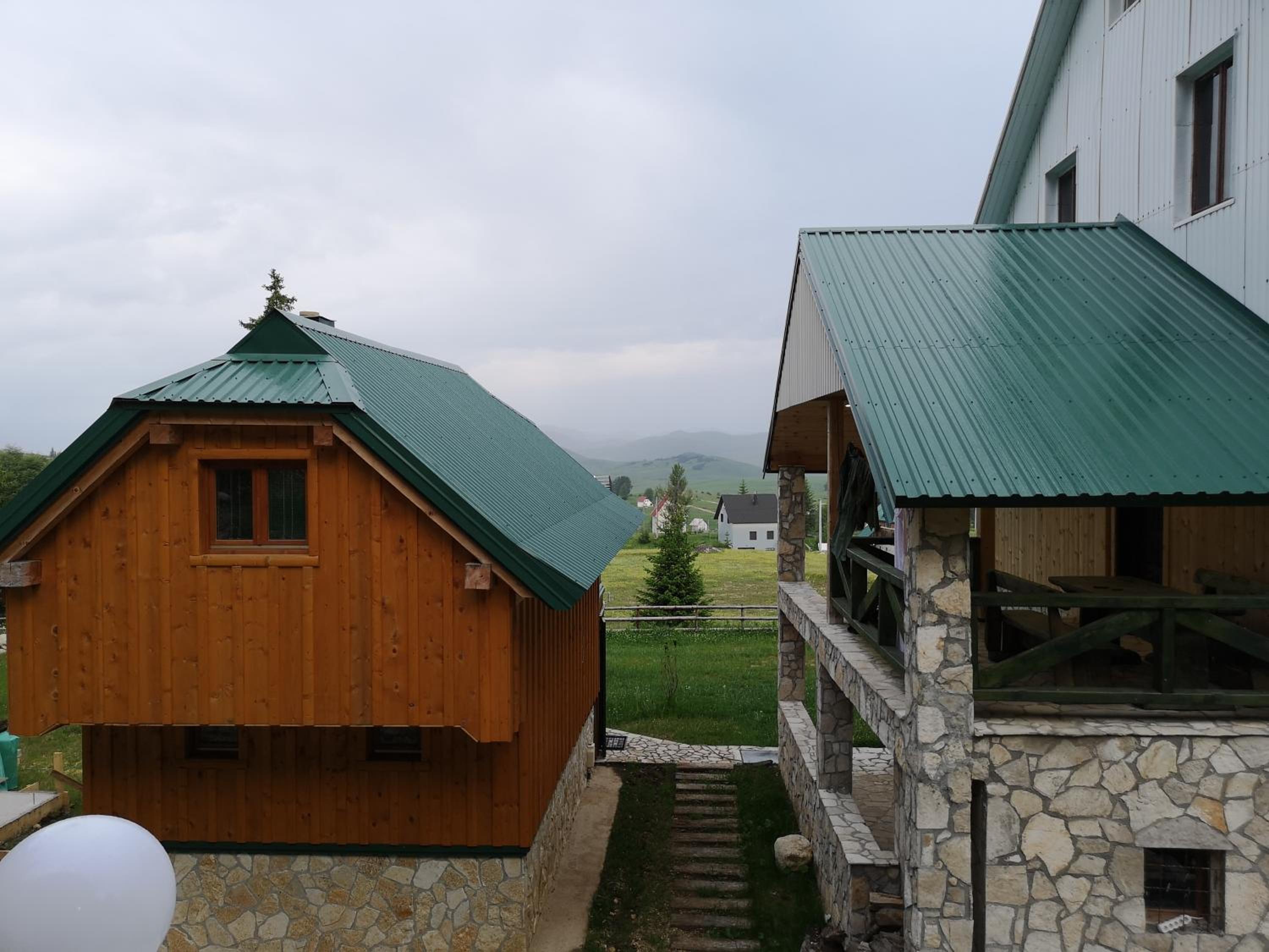 Photo 6