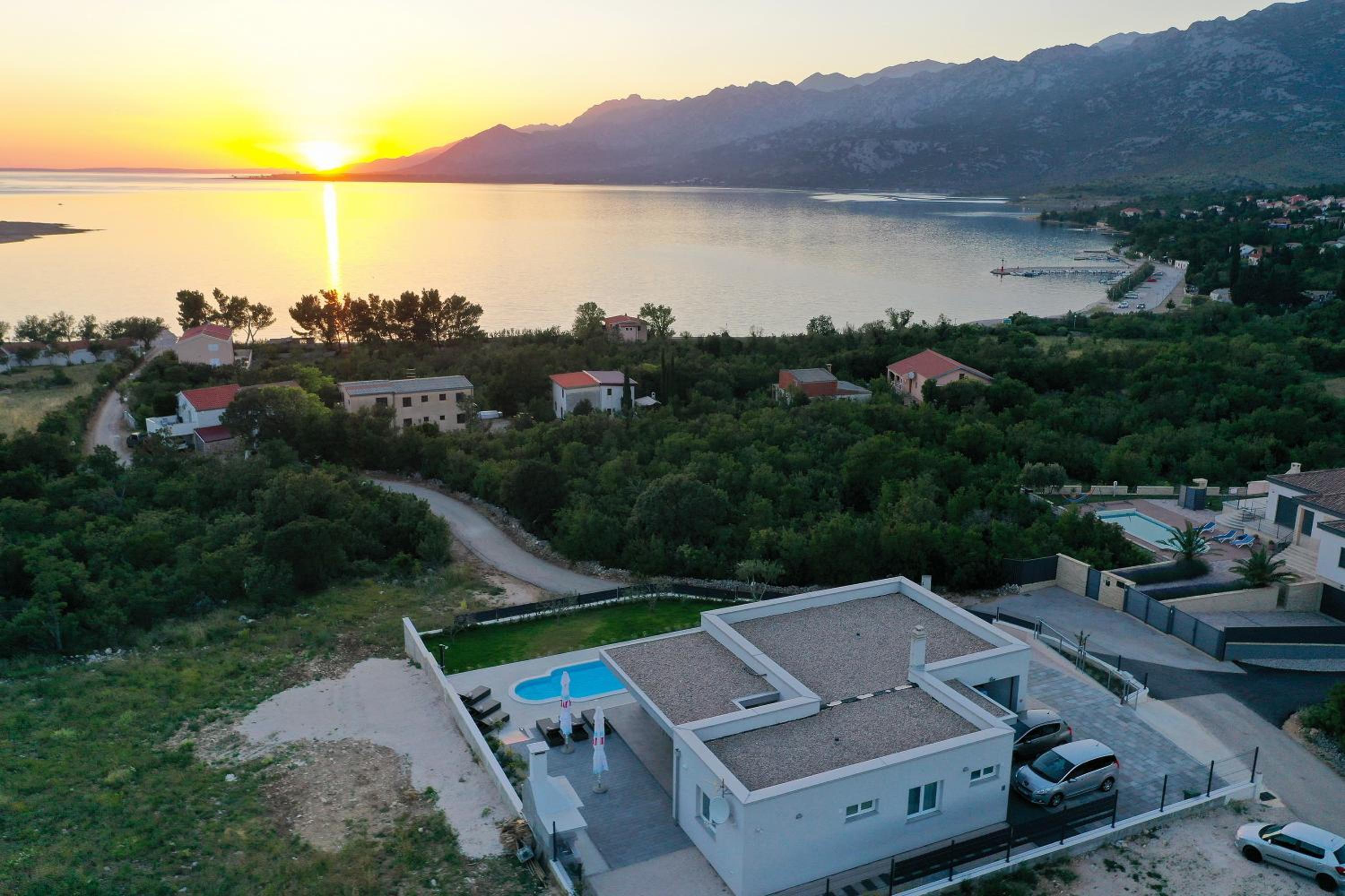 Villa Immortelle with pool and sea view