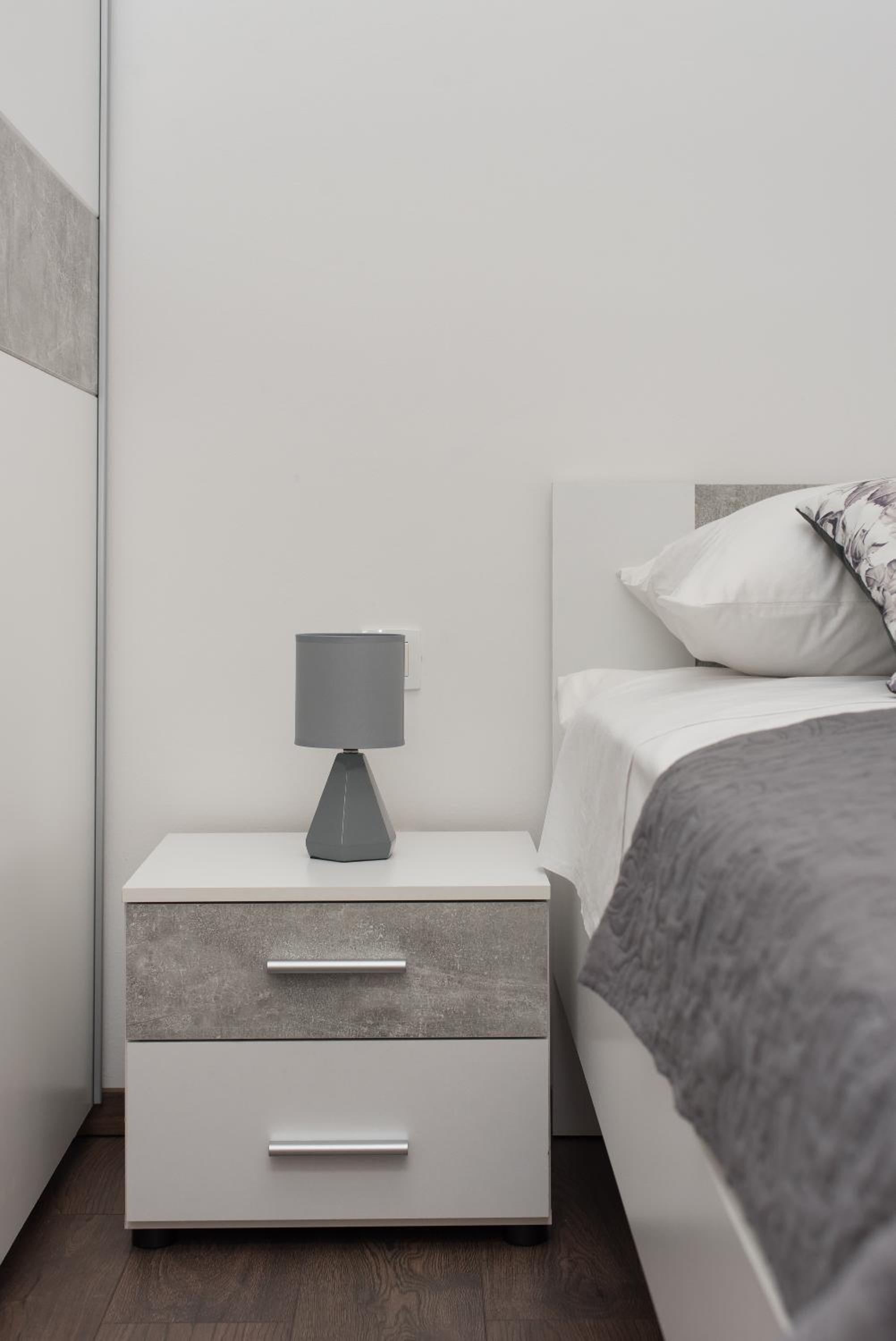 Apartment Anchor view 3