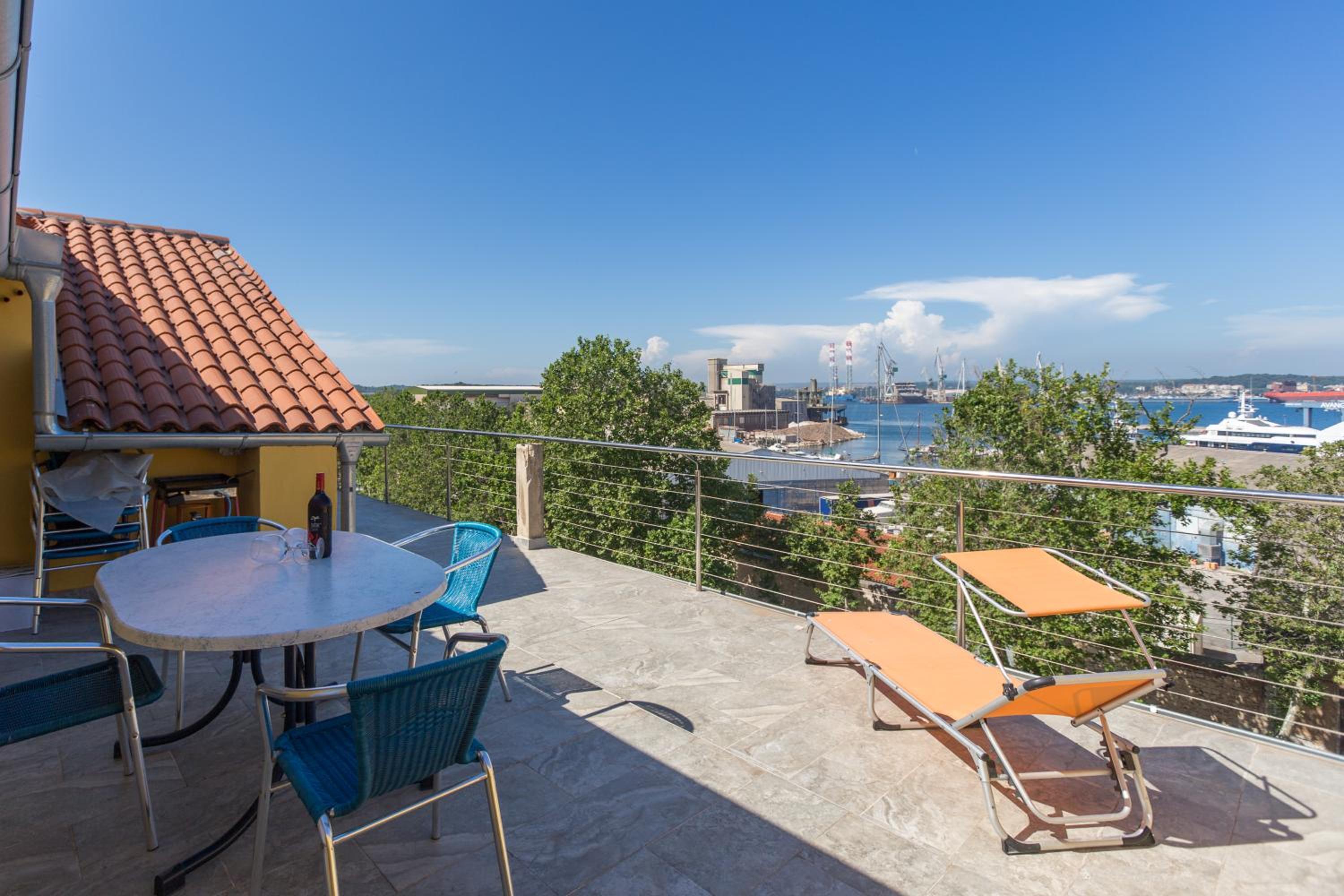 Apartment Maria Lussi view 2