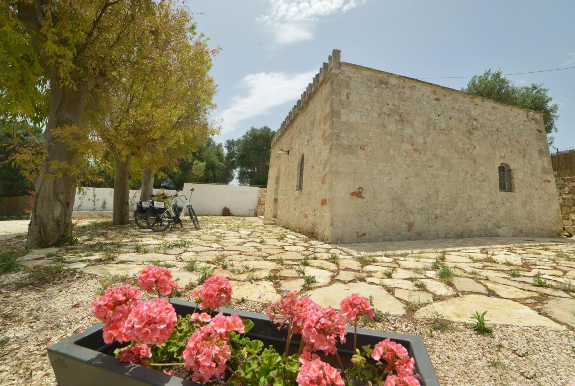 The Royal Lamia - Typical villa photo 2