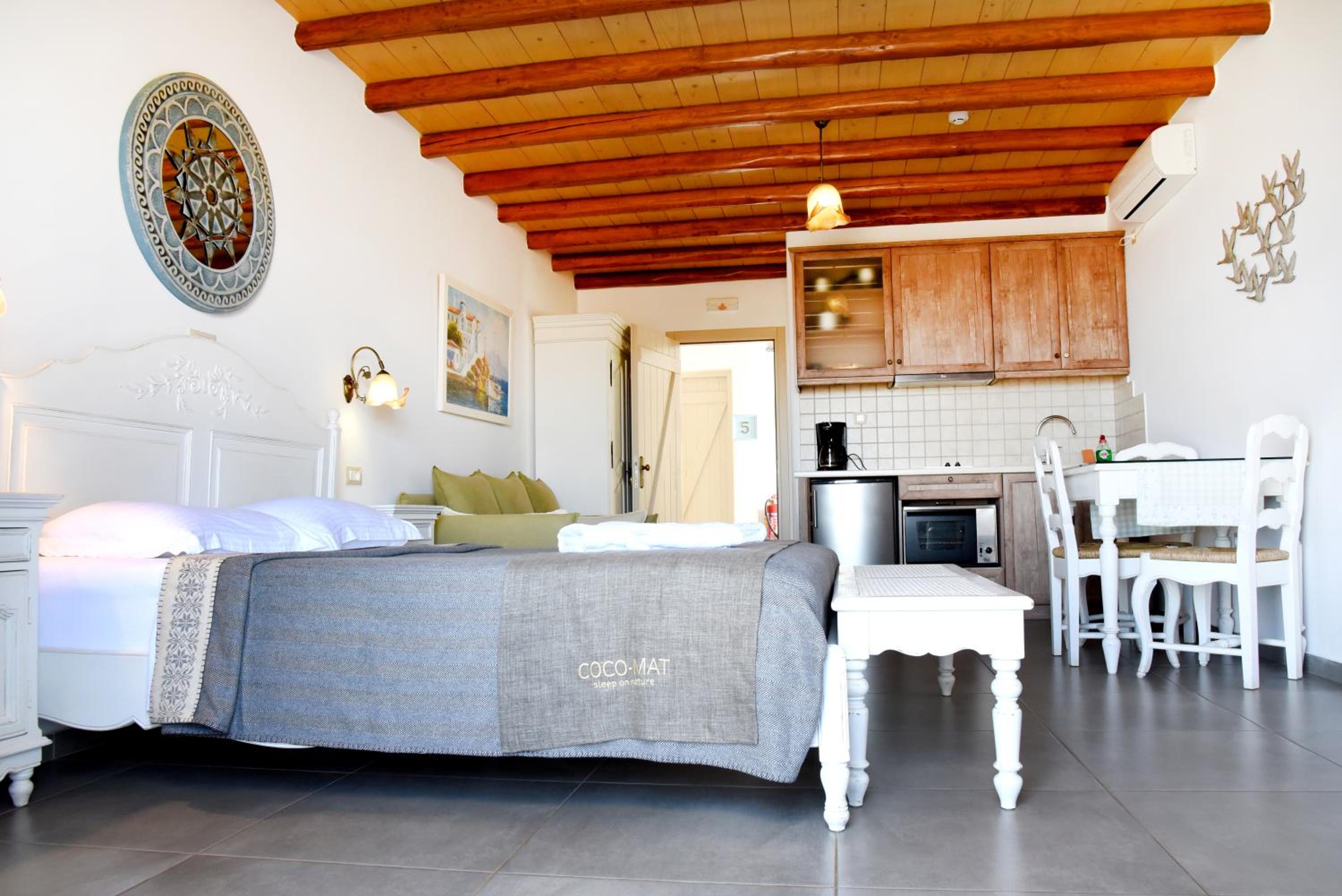 Hotel Messaria