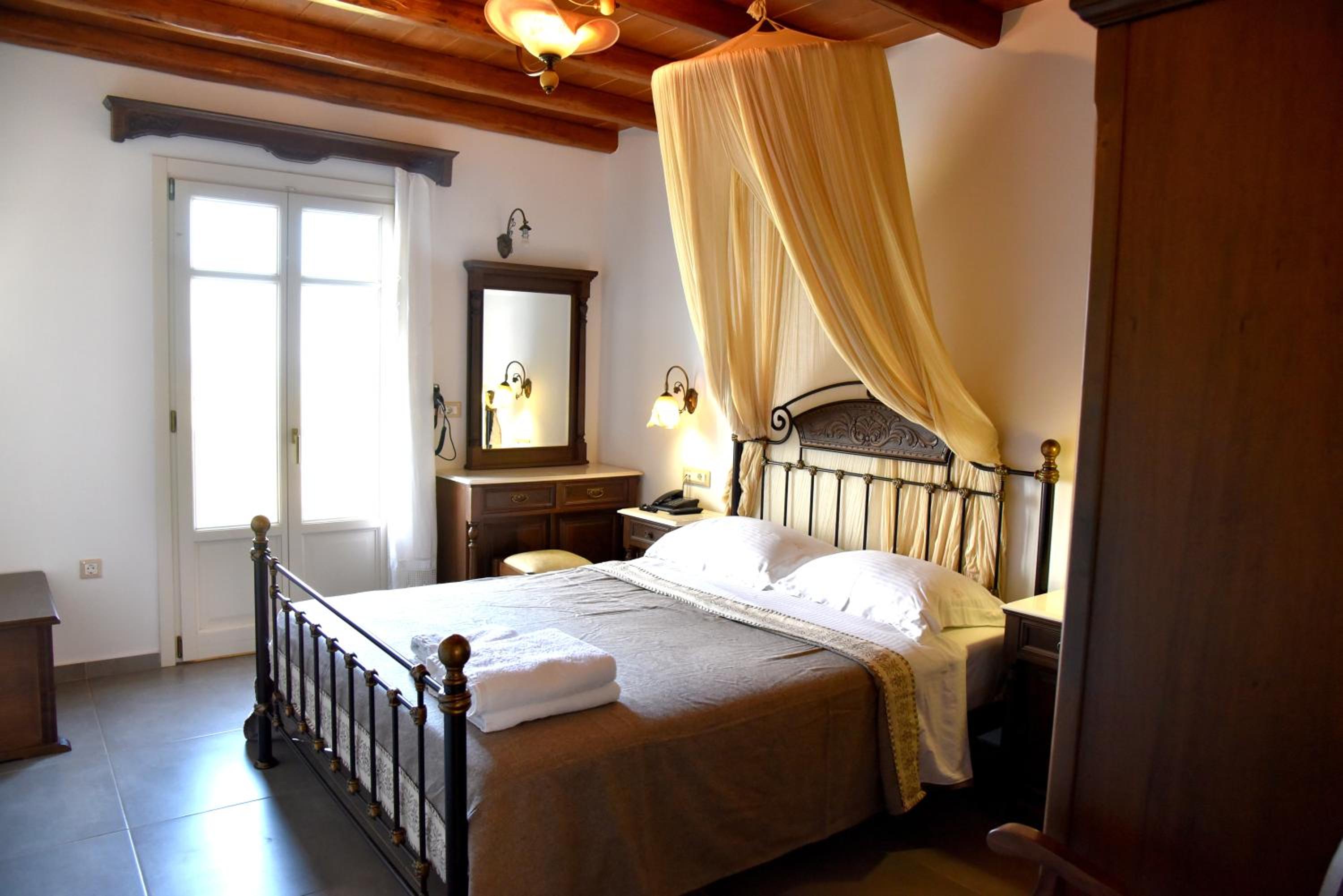 Hotel Messaria