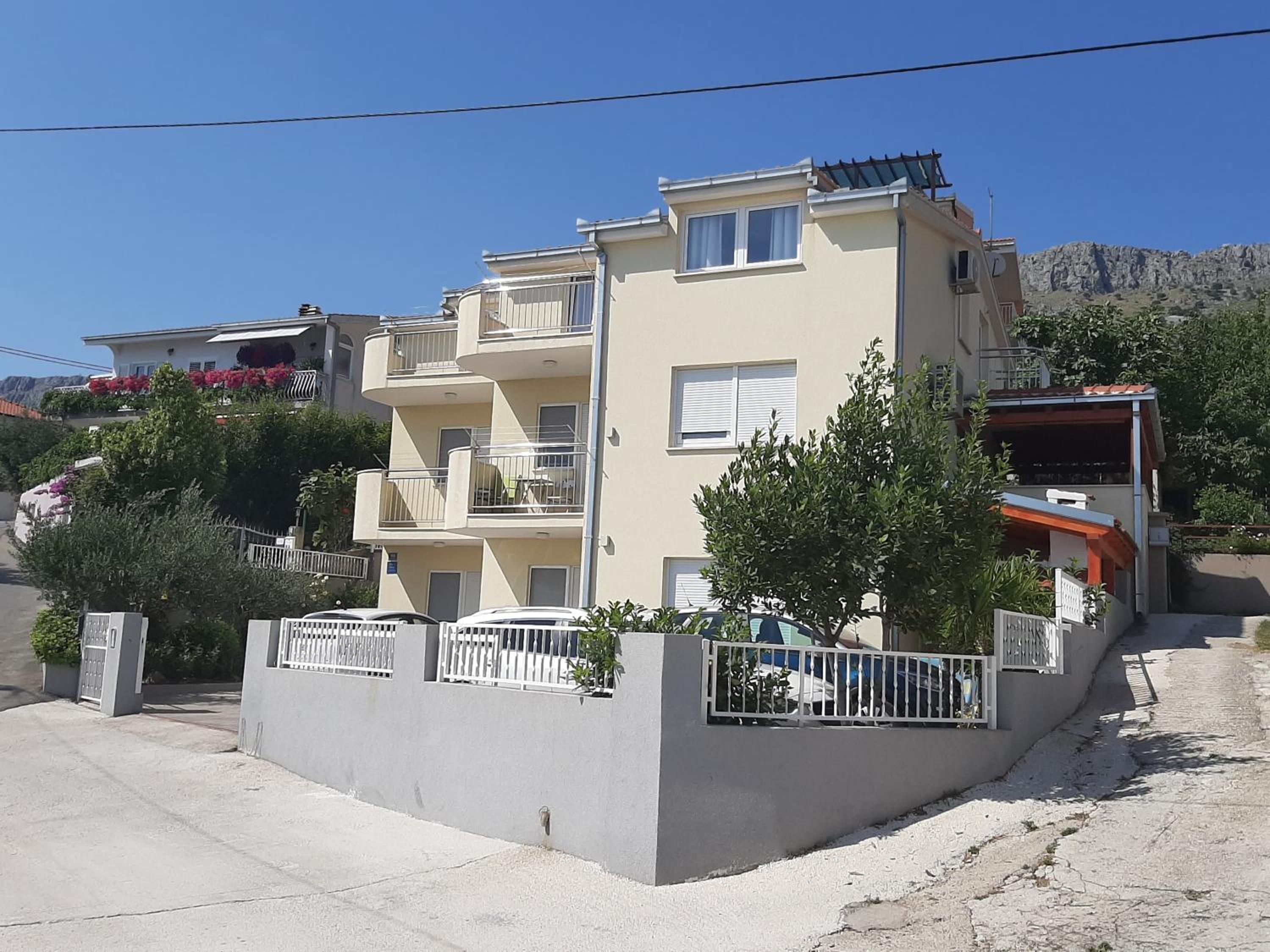 Apartment Ante