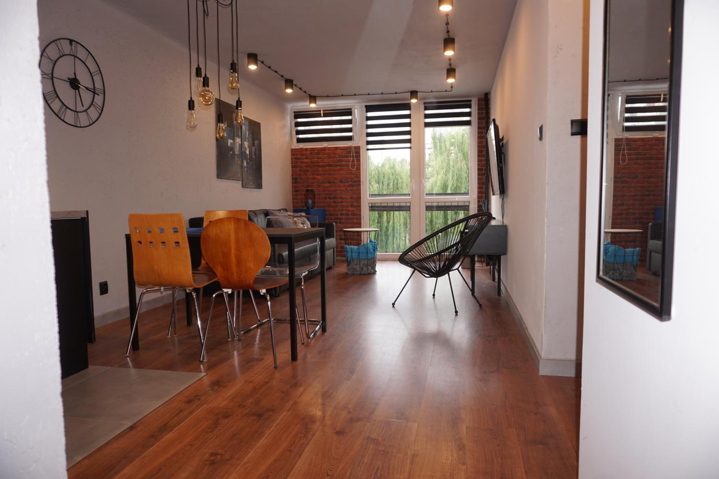 Apartament metro rondo Onz