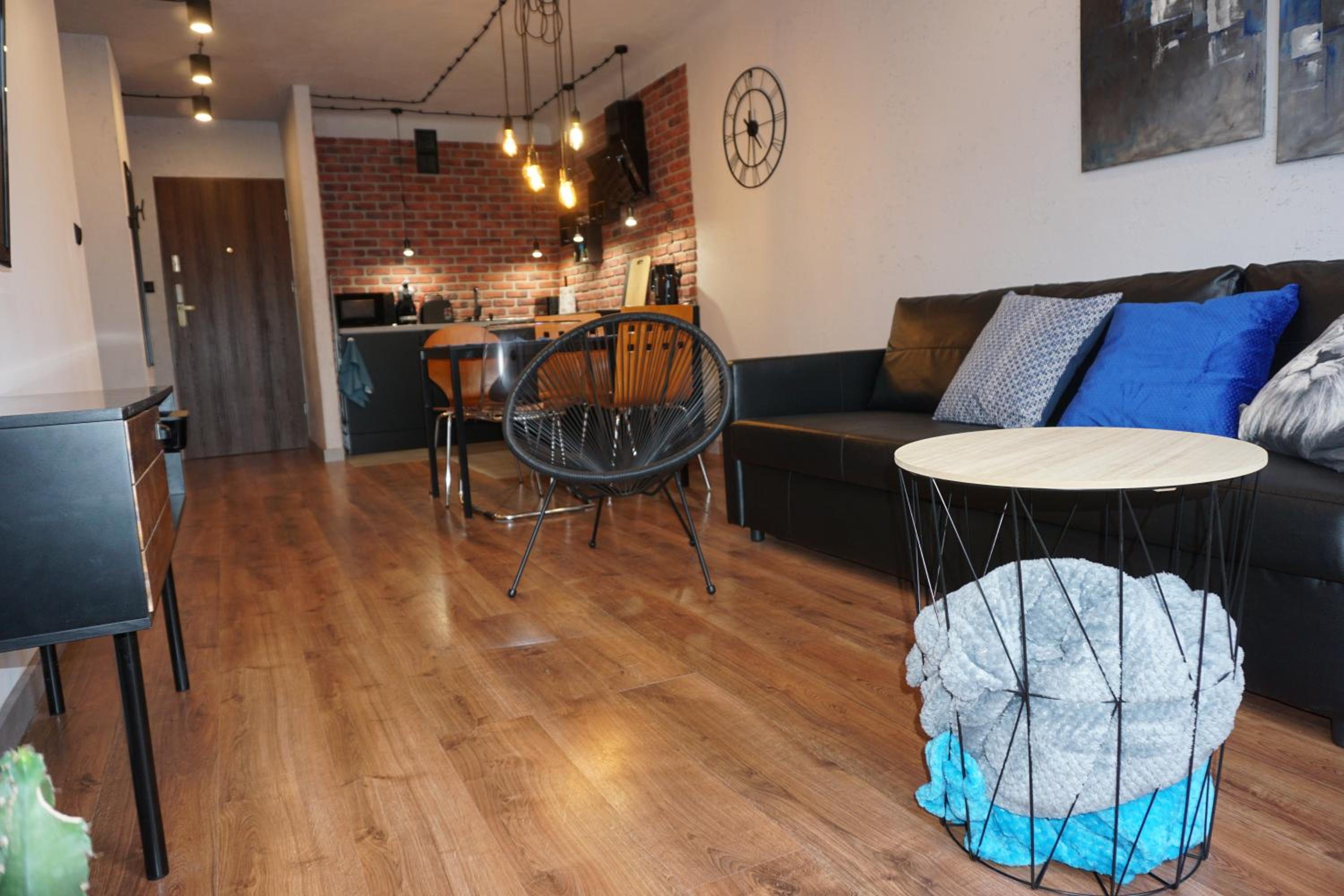 Apartament metro rondo Onz