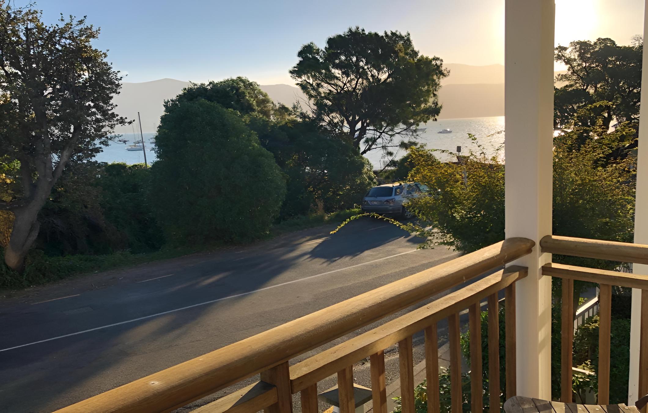 Balcony & Terrace
