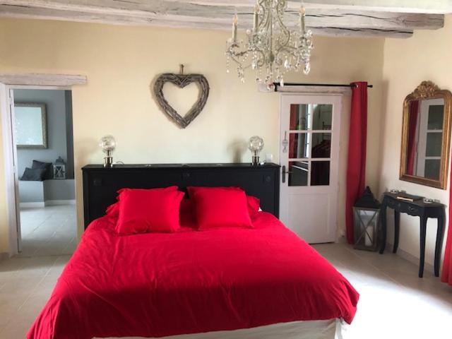 SUITE ROMANTIQUe view 3