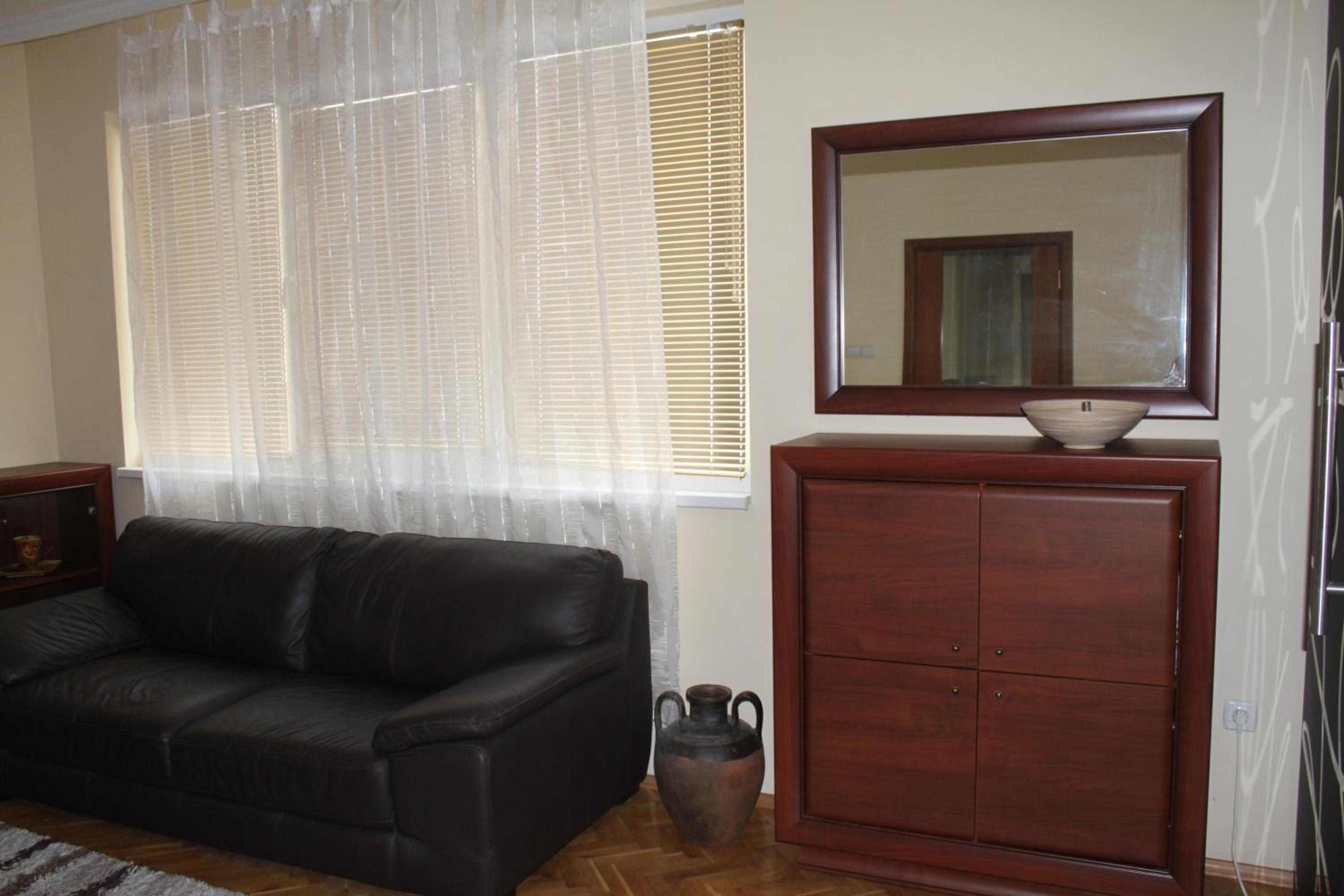 Sunny Cozy Flat in the Centre, close to beach, 4 rooms, 105sqm