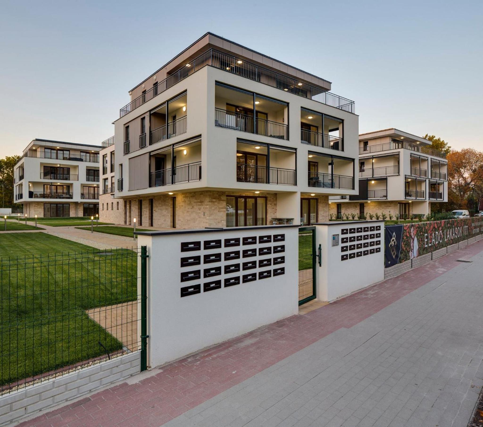 Balaton Exclusive Apartman view 4