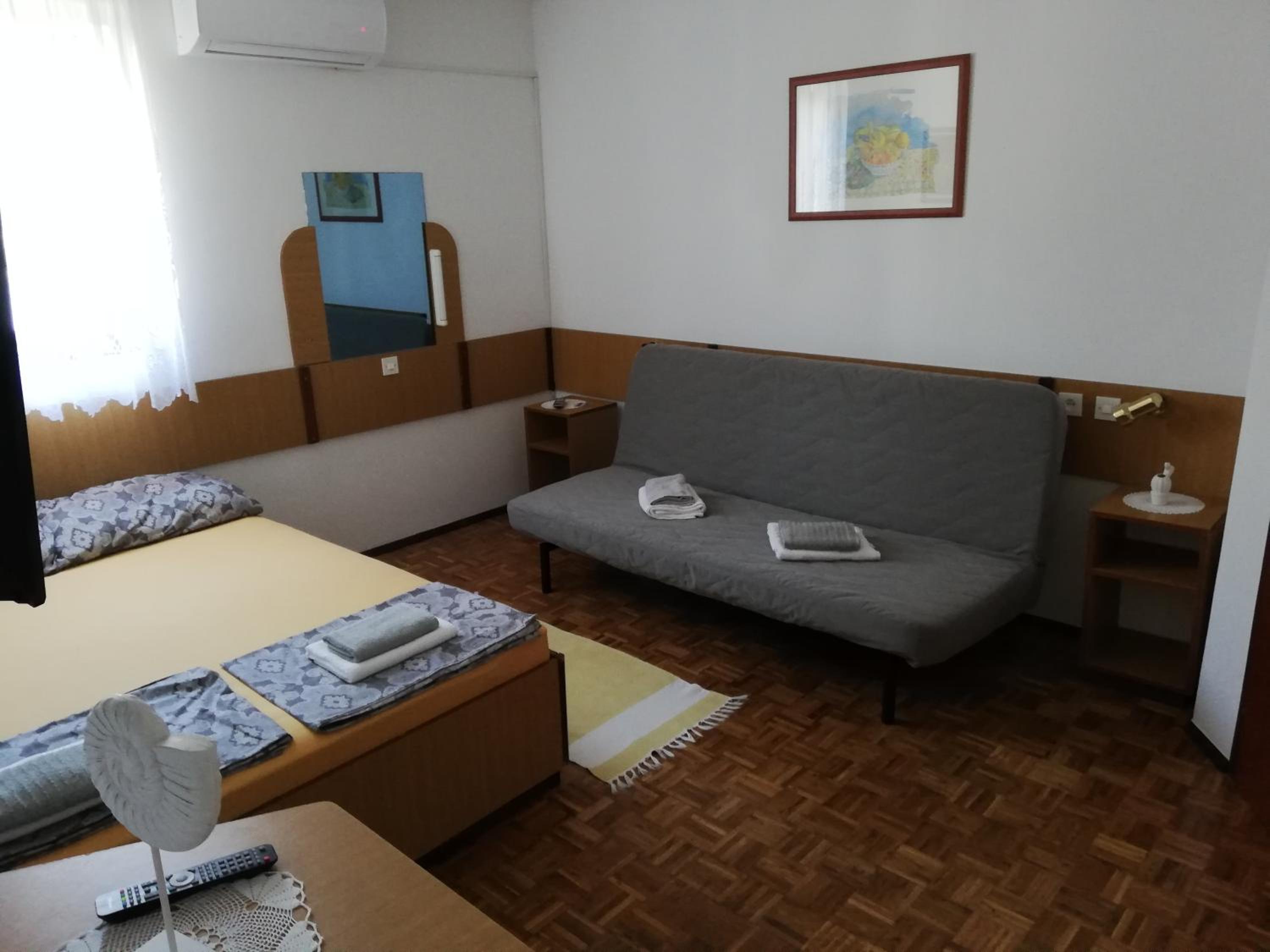 Apartmani Laura view 2