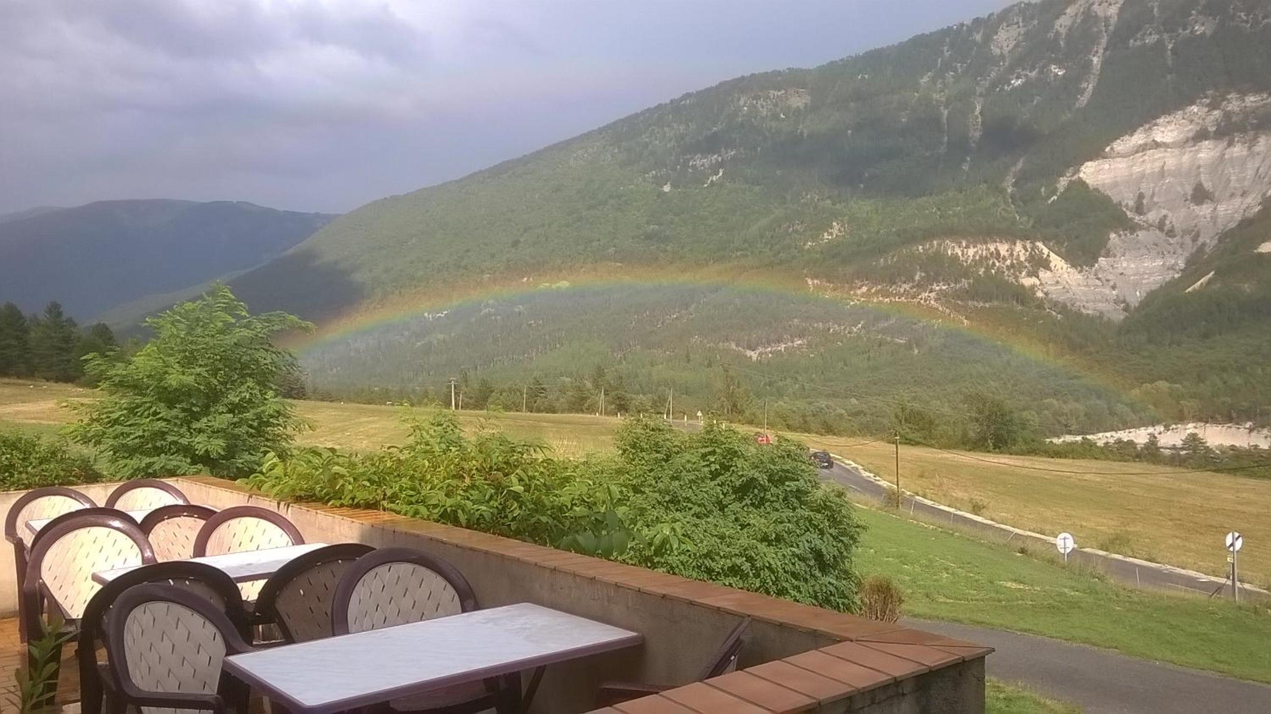 Mas du Colombier view 3