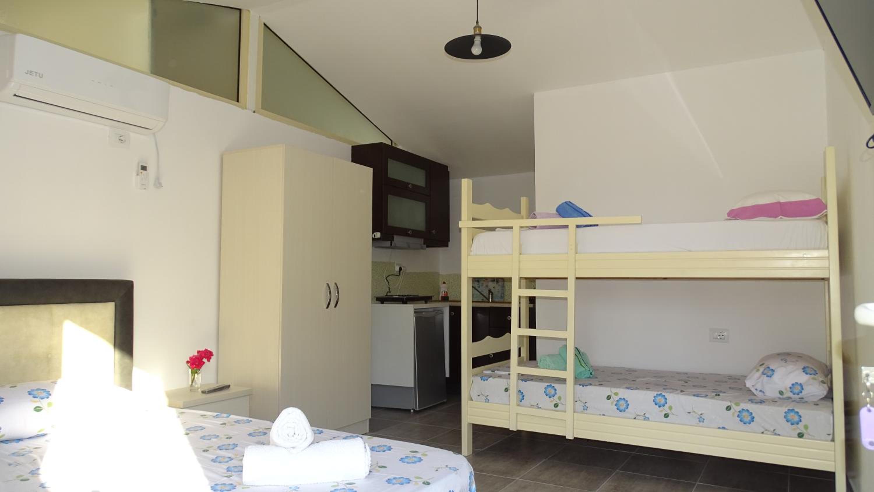 Seaside Cabin Ksamil