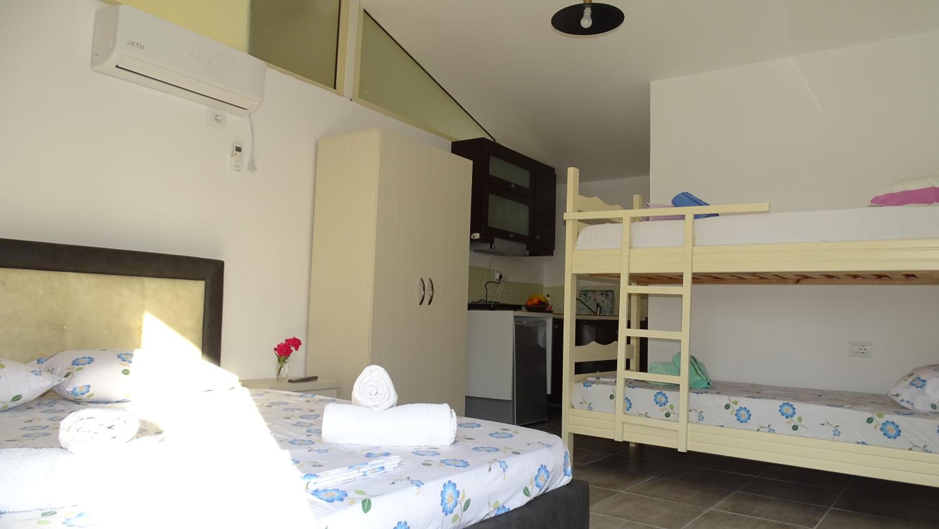Seaside Cabin Ksamil