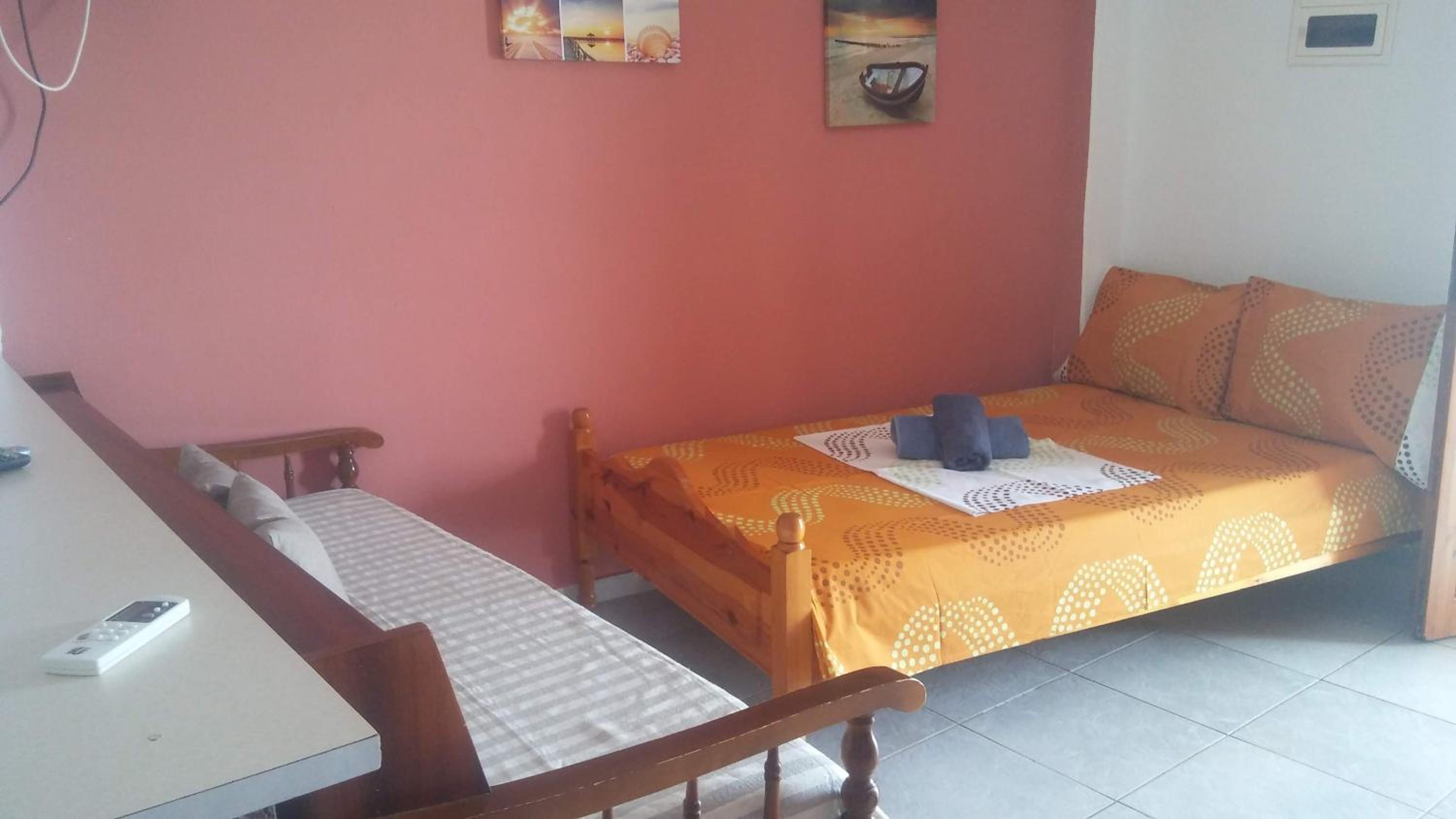 AGATHA appartments PALIOURIA
