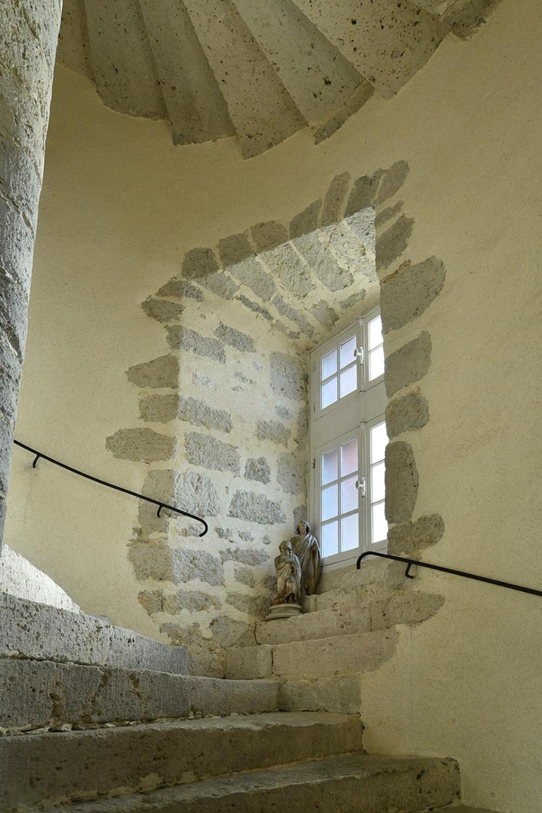 Château de Cauderoue view 2