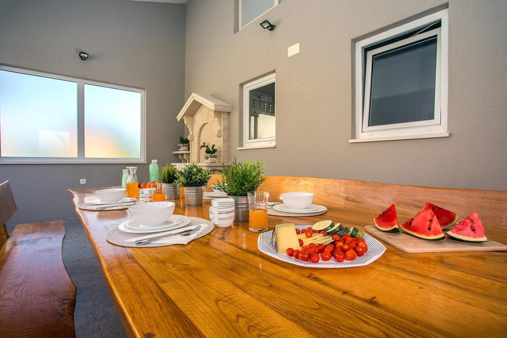 Apartment VILLA BEGO heated pool with jaccuzzi, summer kitchen, garden