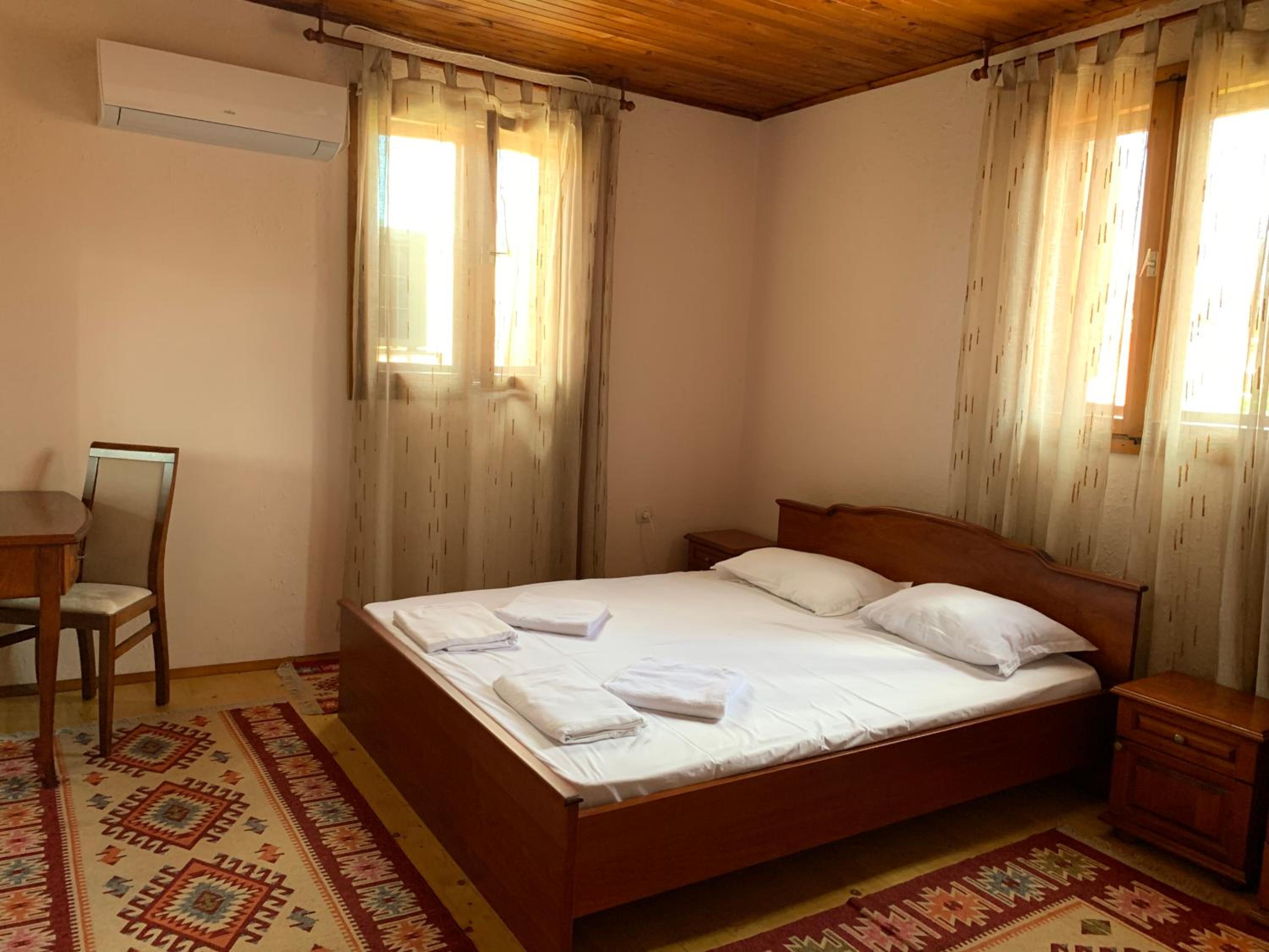 Guest Rooms Donovi