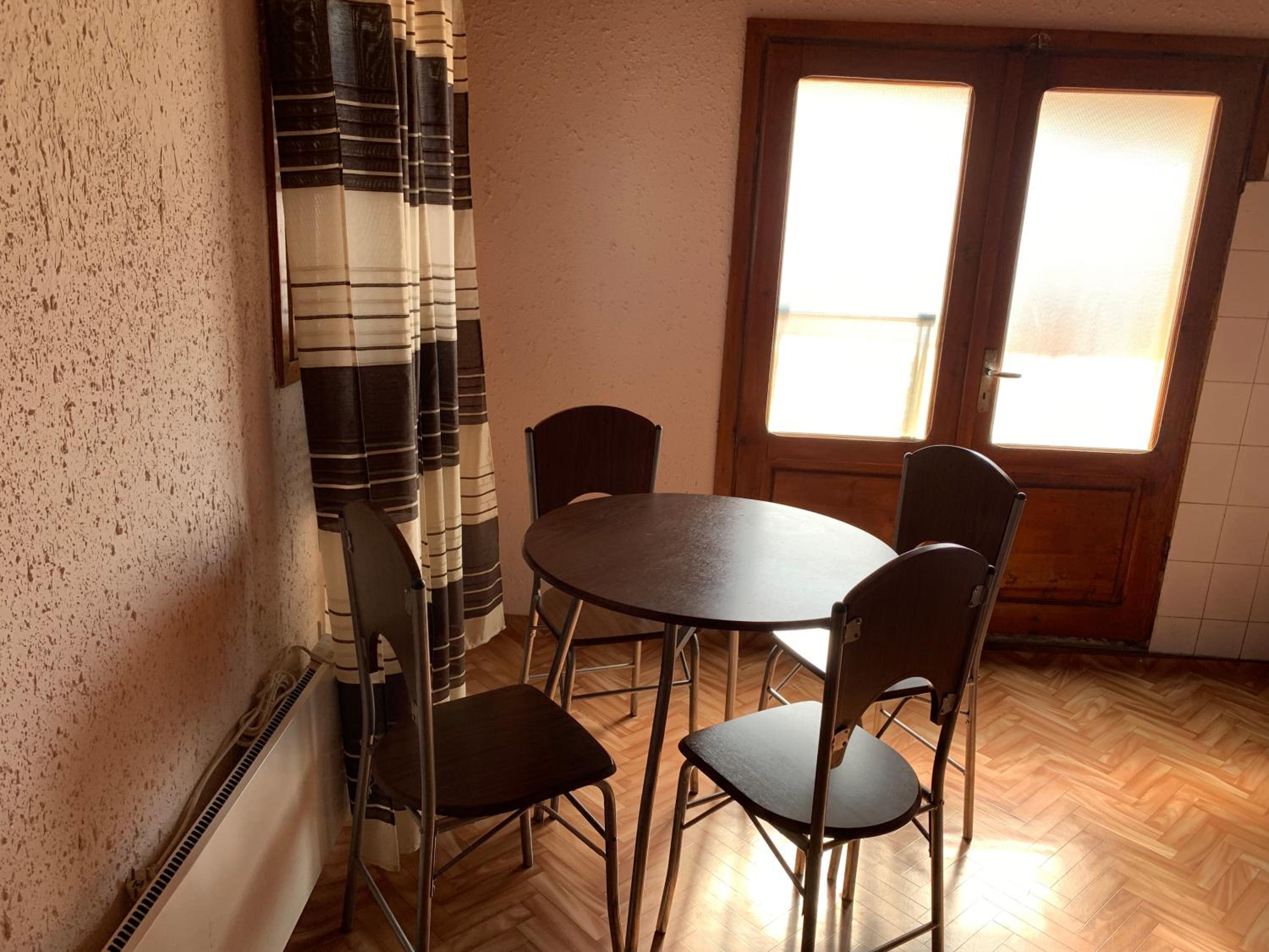 Guest Rooms Donovi