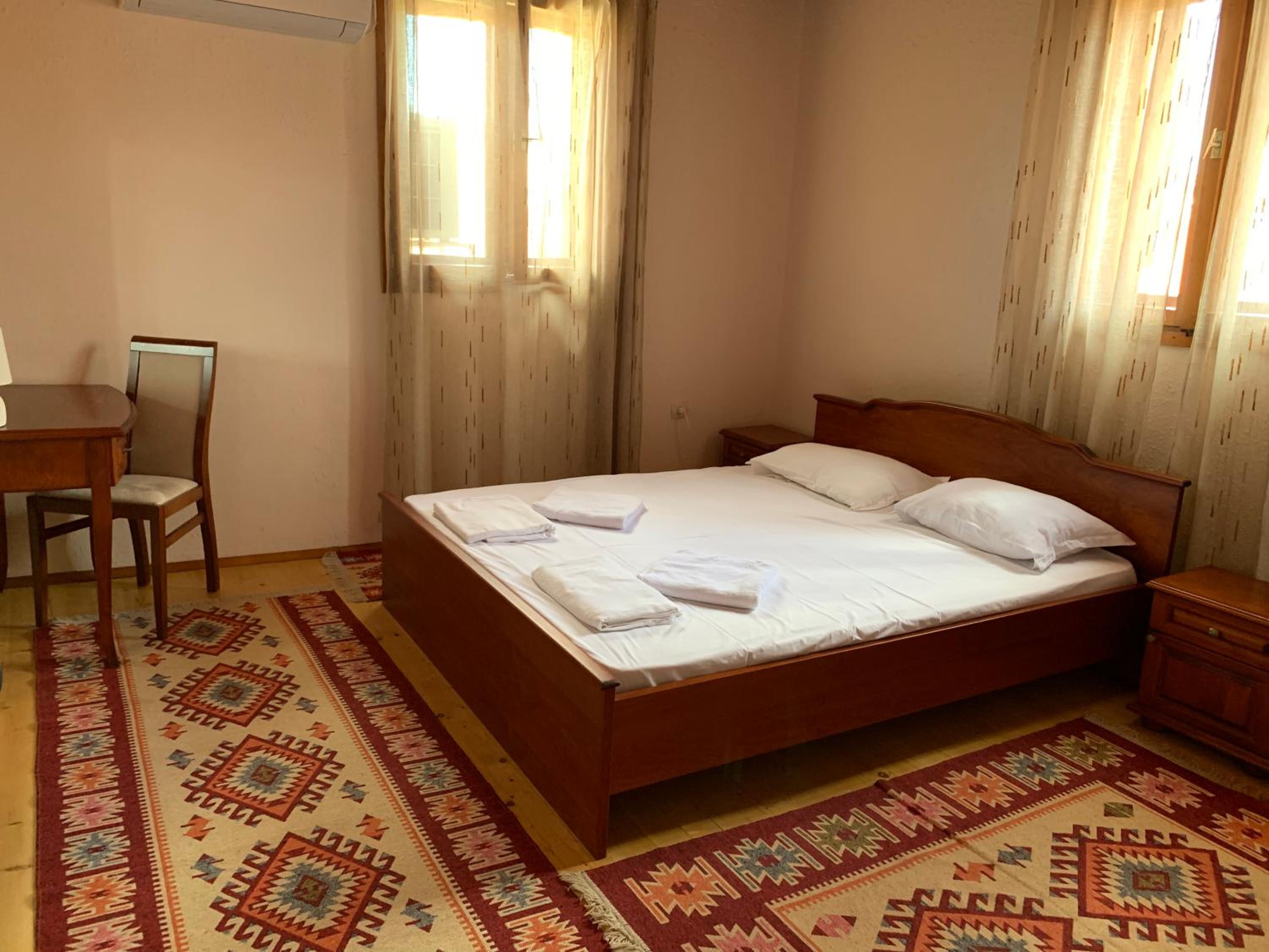 Guest Rooms Donovi
