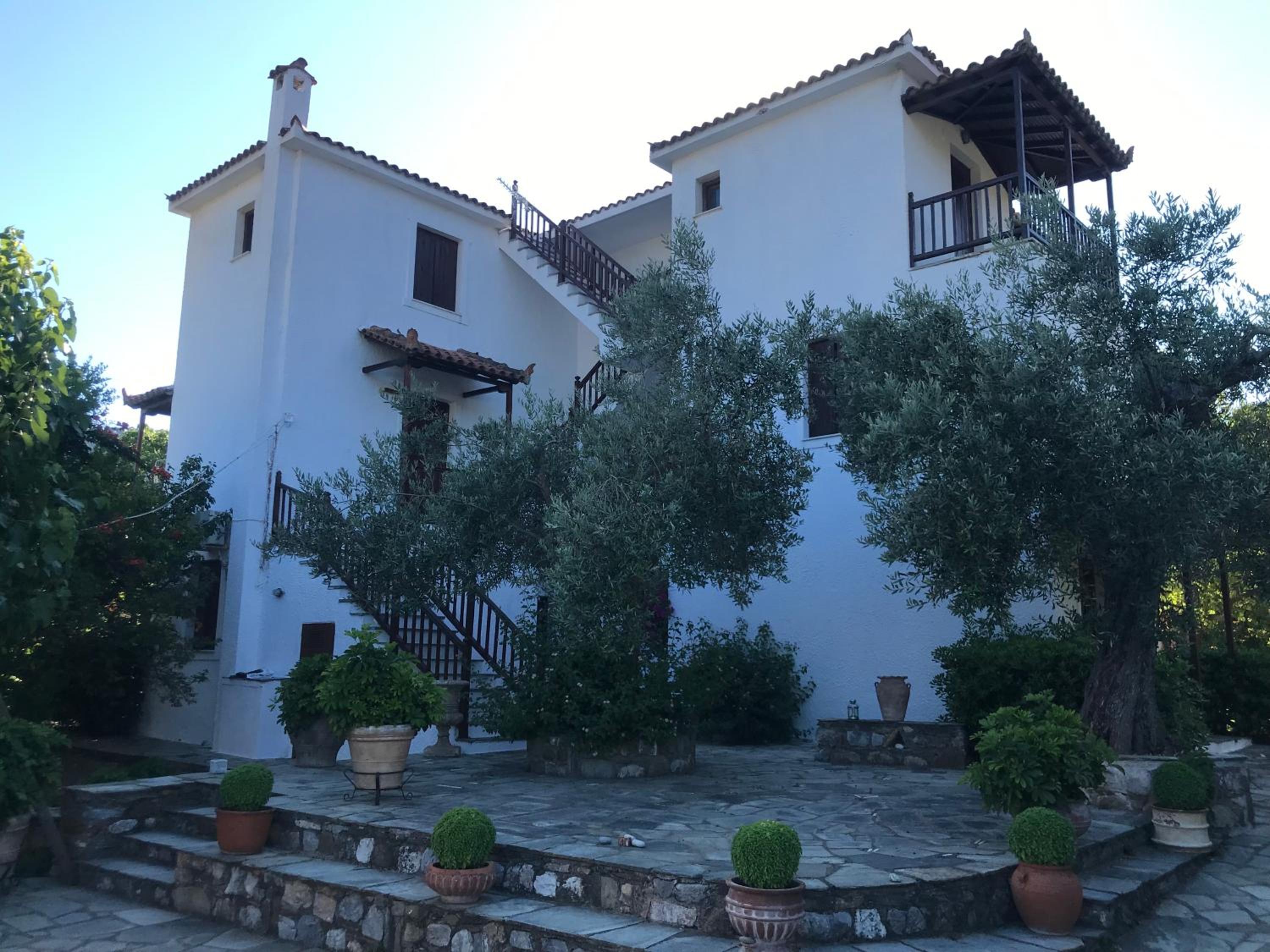 Marlitsis Apartments & Studios view 3