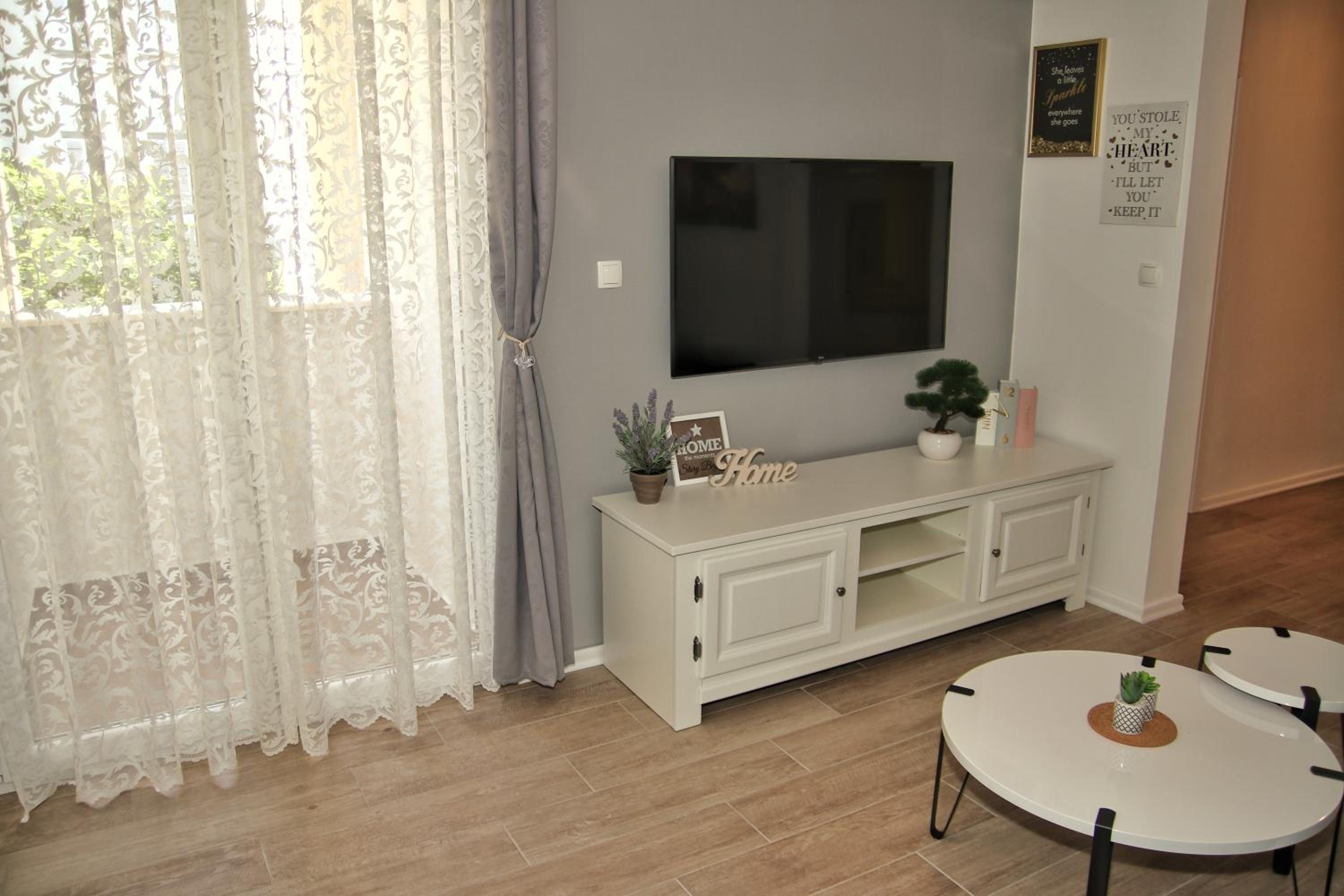 Split Apartment M&T view 4
