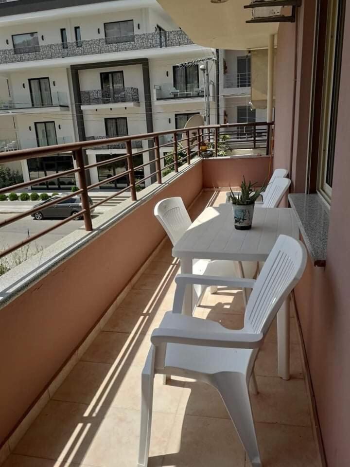 Popi Rooms