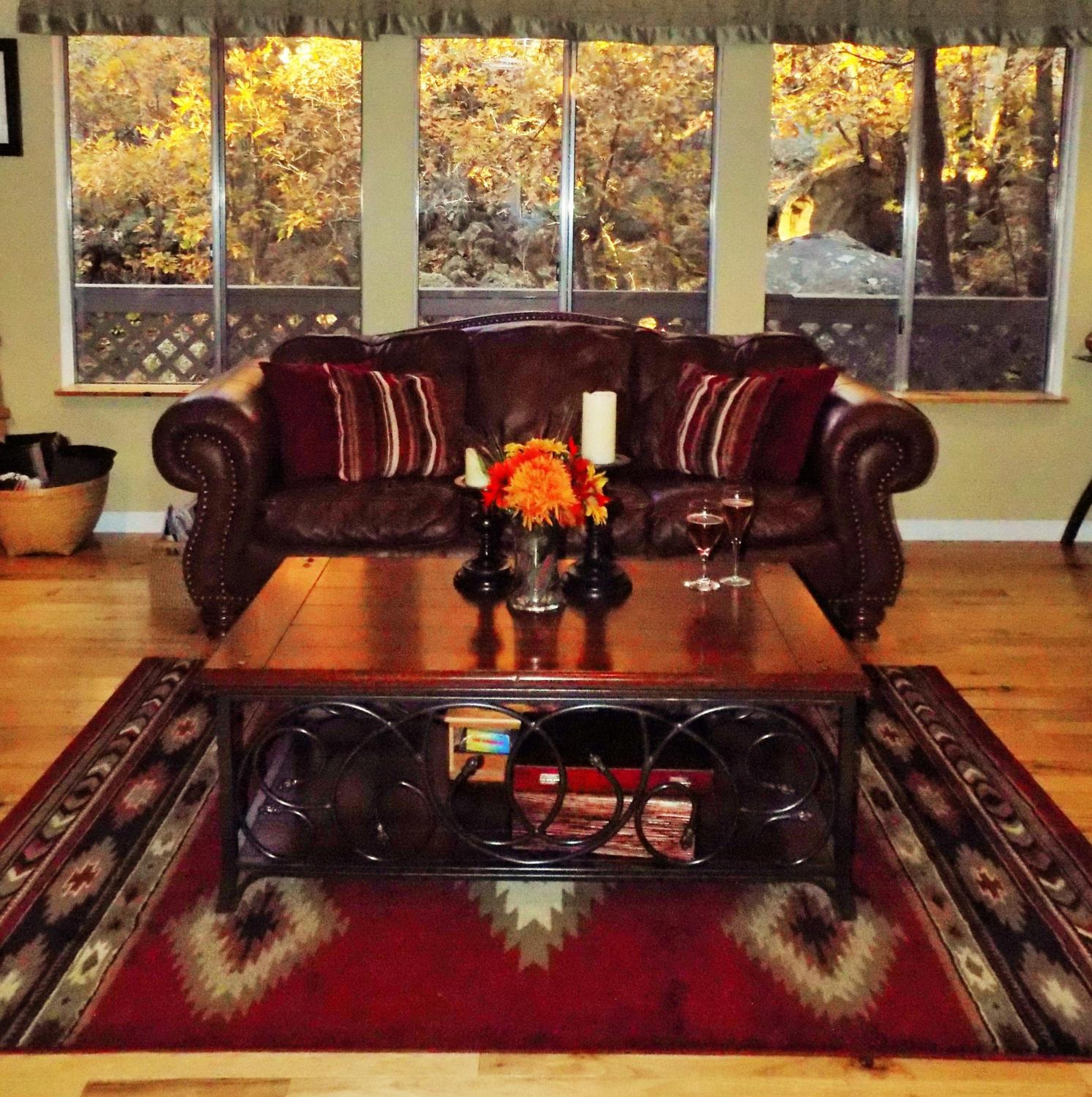 LOCATION! Nature Lovers Getaway - Close to Historic Downtown