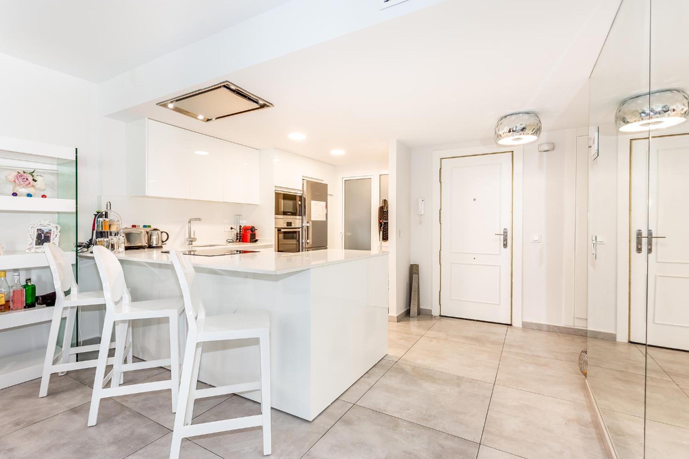by RIVA - Stylish 2 Bedroom Luxury Apt in Naranjos Puerto Banus view 5