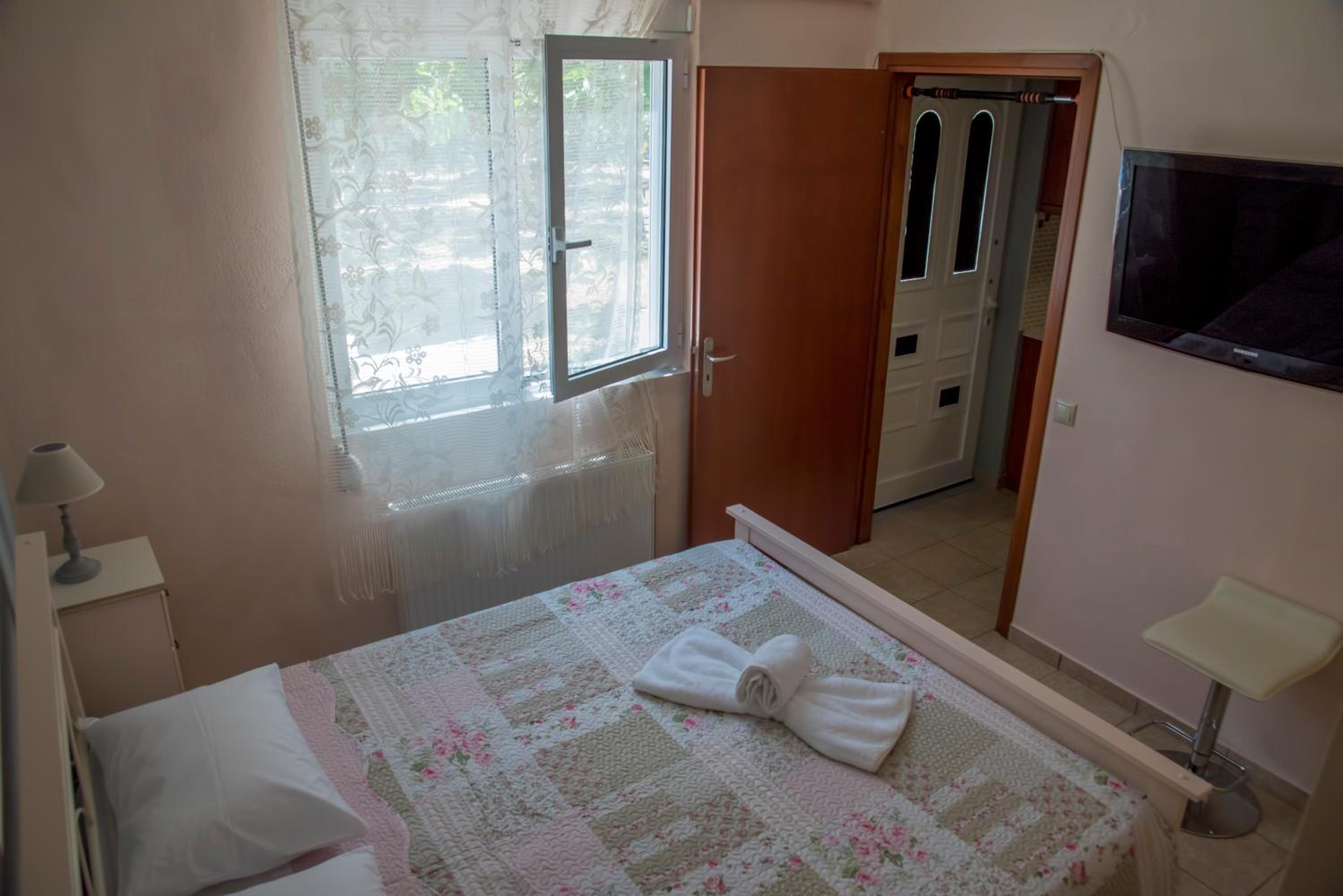 Nikis Home view 5