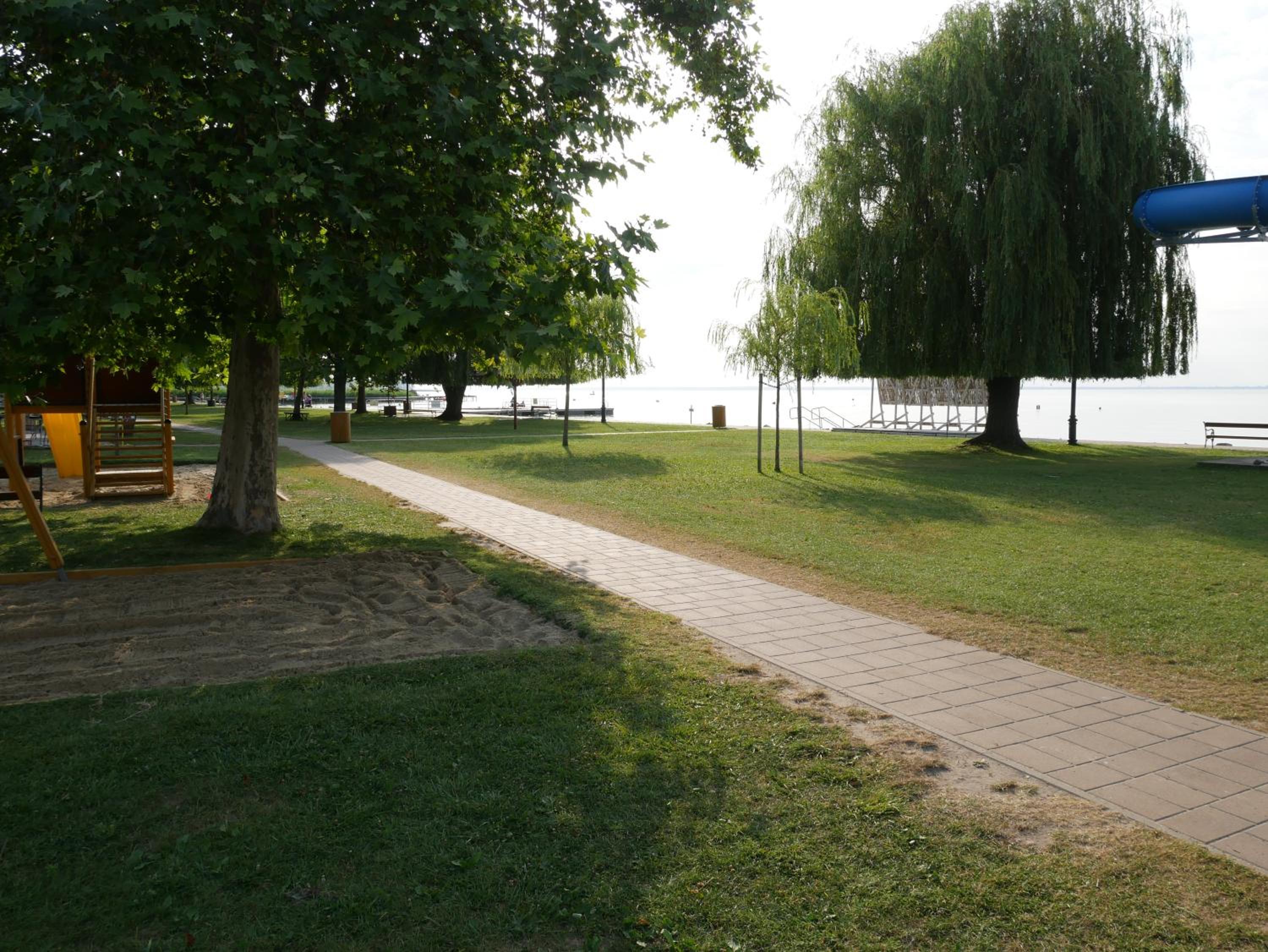Photo 32