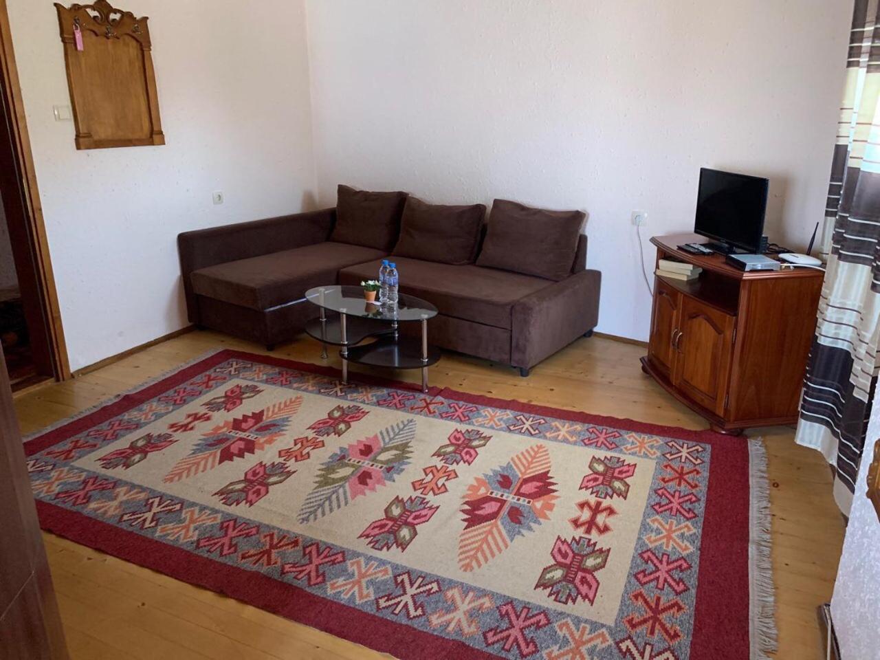 Guest Rooms Donovi