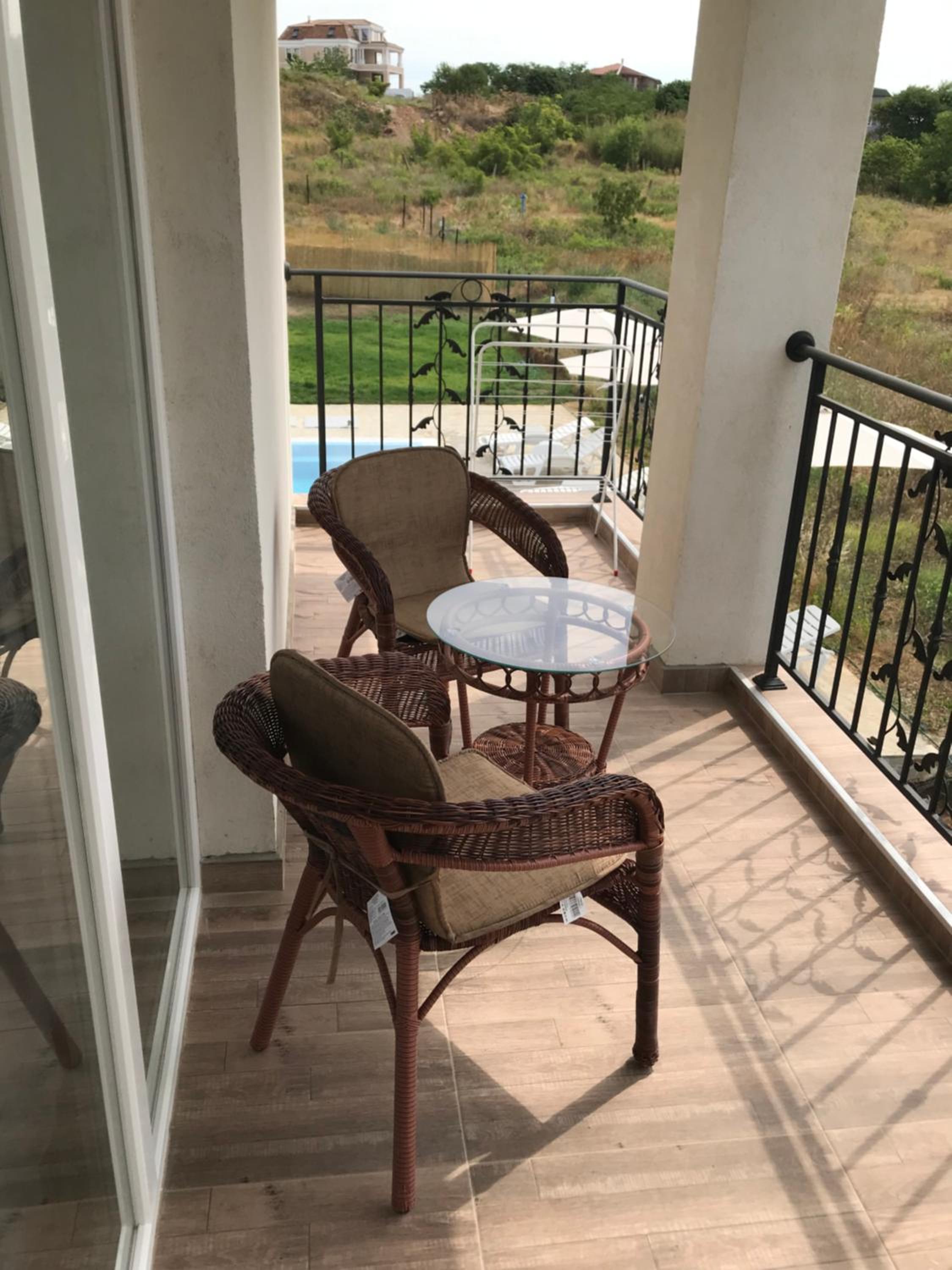 balcony